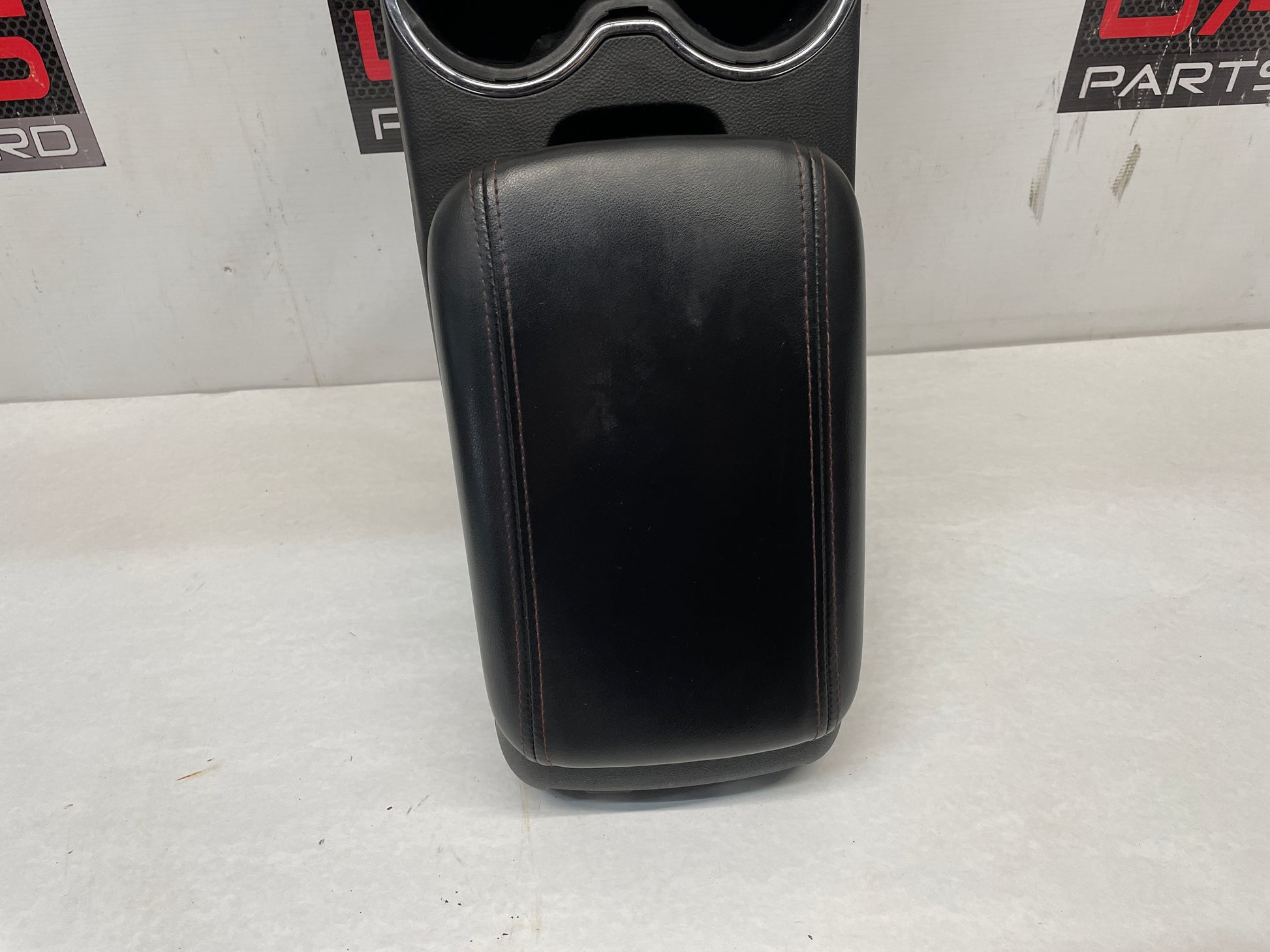 2014 Chevy SS Sedan Complete Center Console w/ Shifter Assembly OEM - Day's Parts Yard