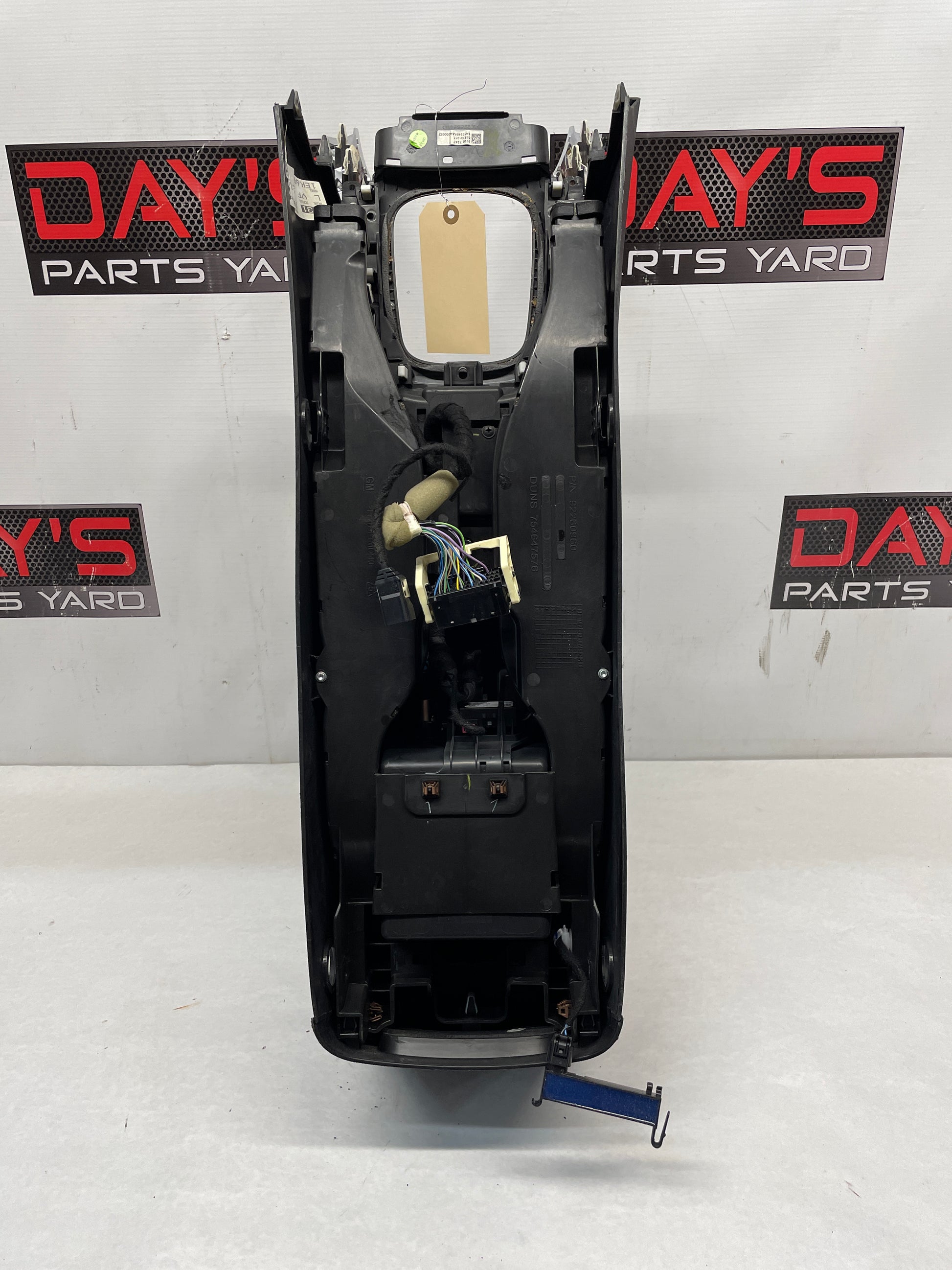 2014 Chevy SS Sedan Complete Center Console w/ Shifter Assembly OEM - Day's Parts Yard