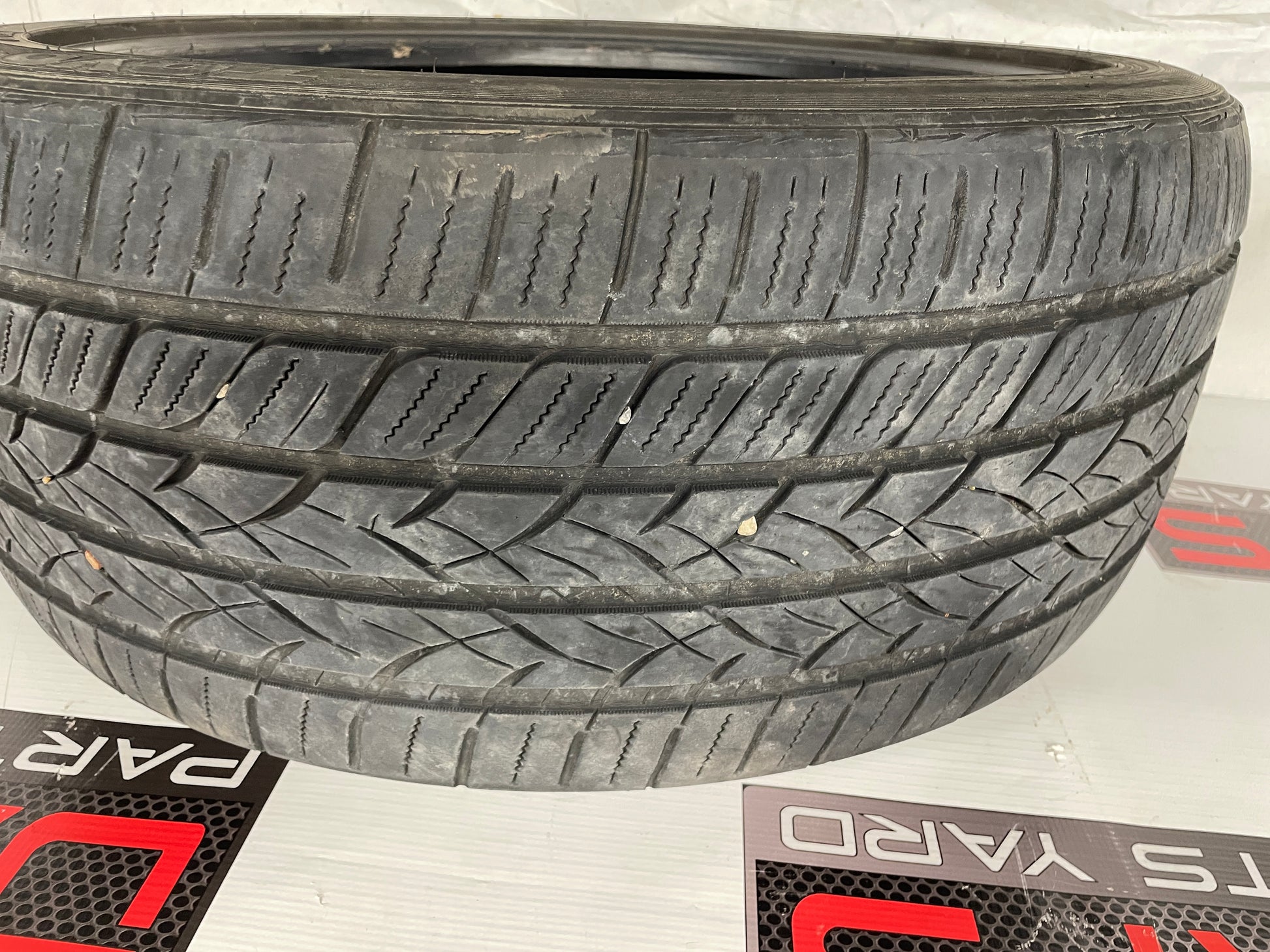 245/40R19 Toyo Versado Noir Tire - Day's Parts Yard