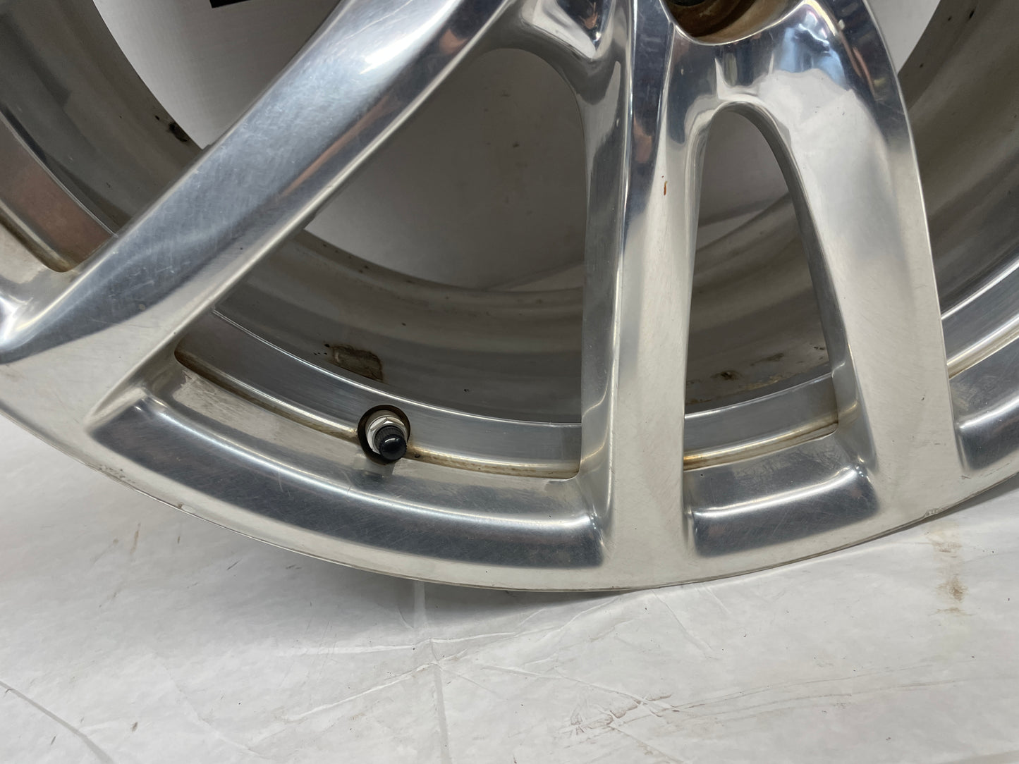 2014 Chevy SS Sedan Factory OEM Rear Wheel 19X9