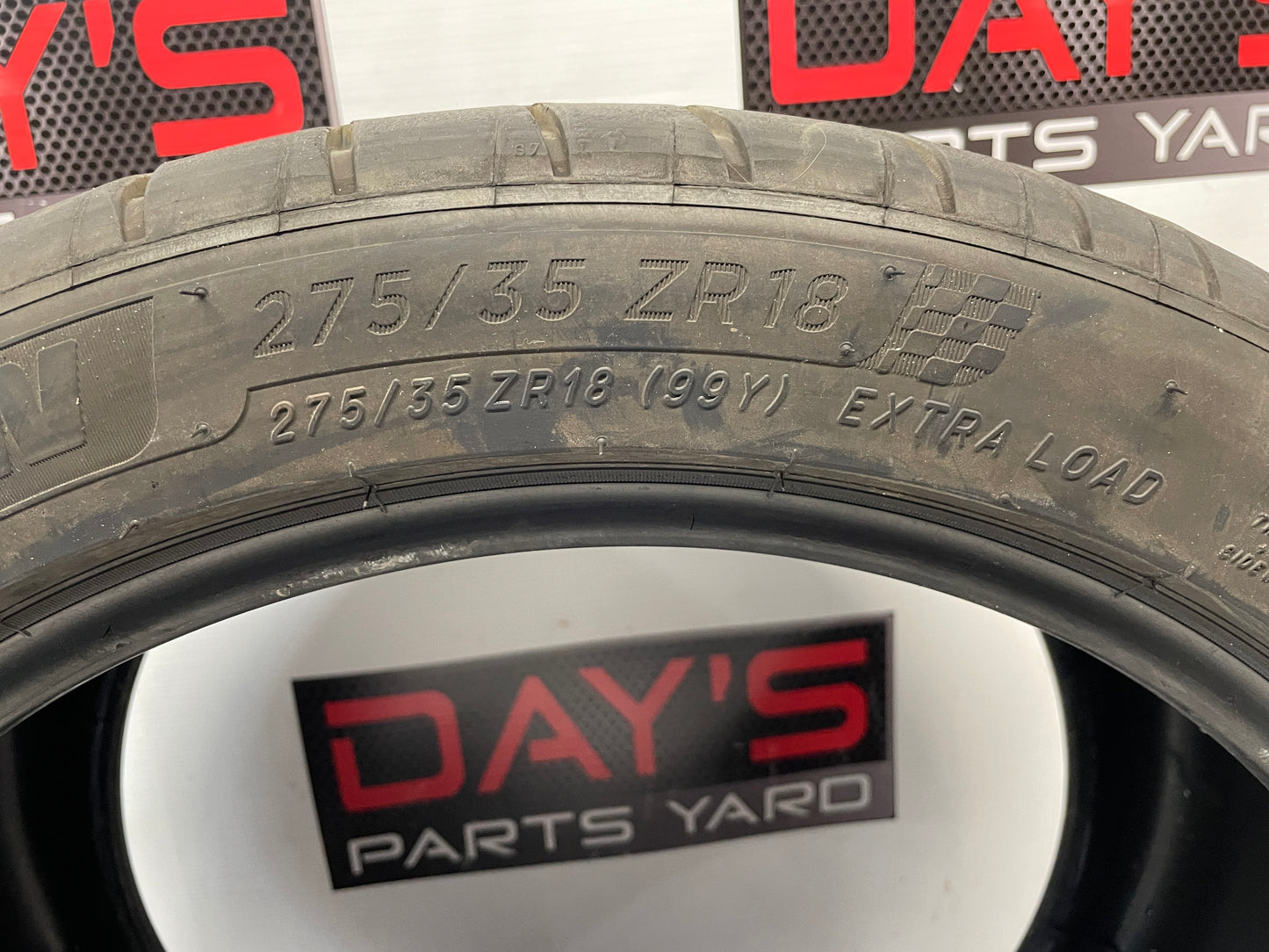 Michelin Pilot Sport 4S 275/35ZR18 Tire