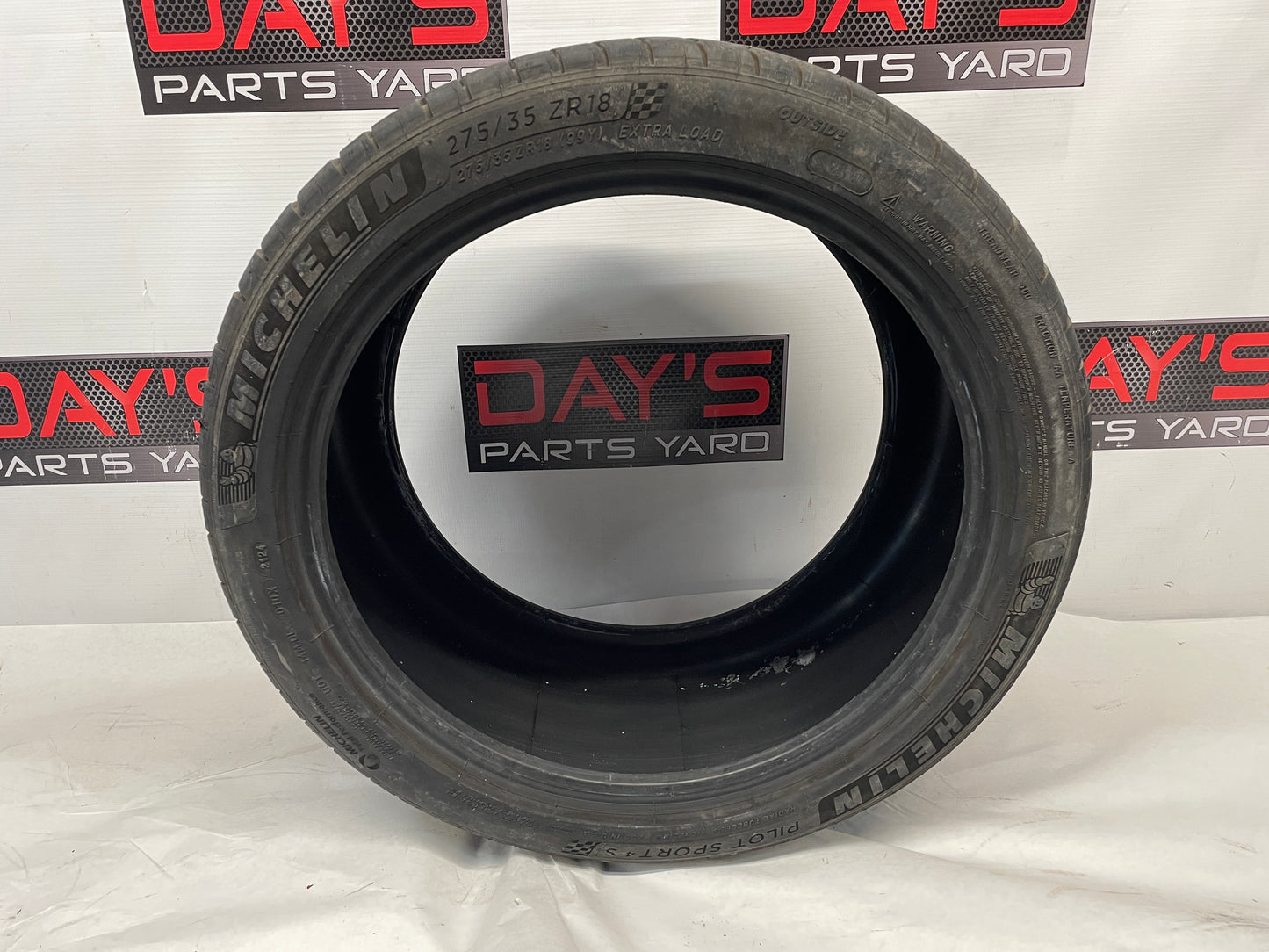 Michelin Pilot Sport 4S 275/35ZR18 Tire