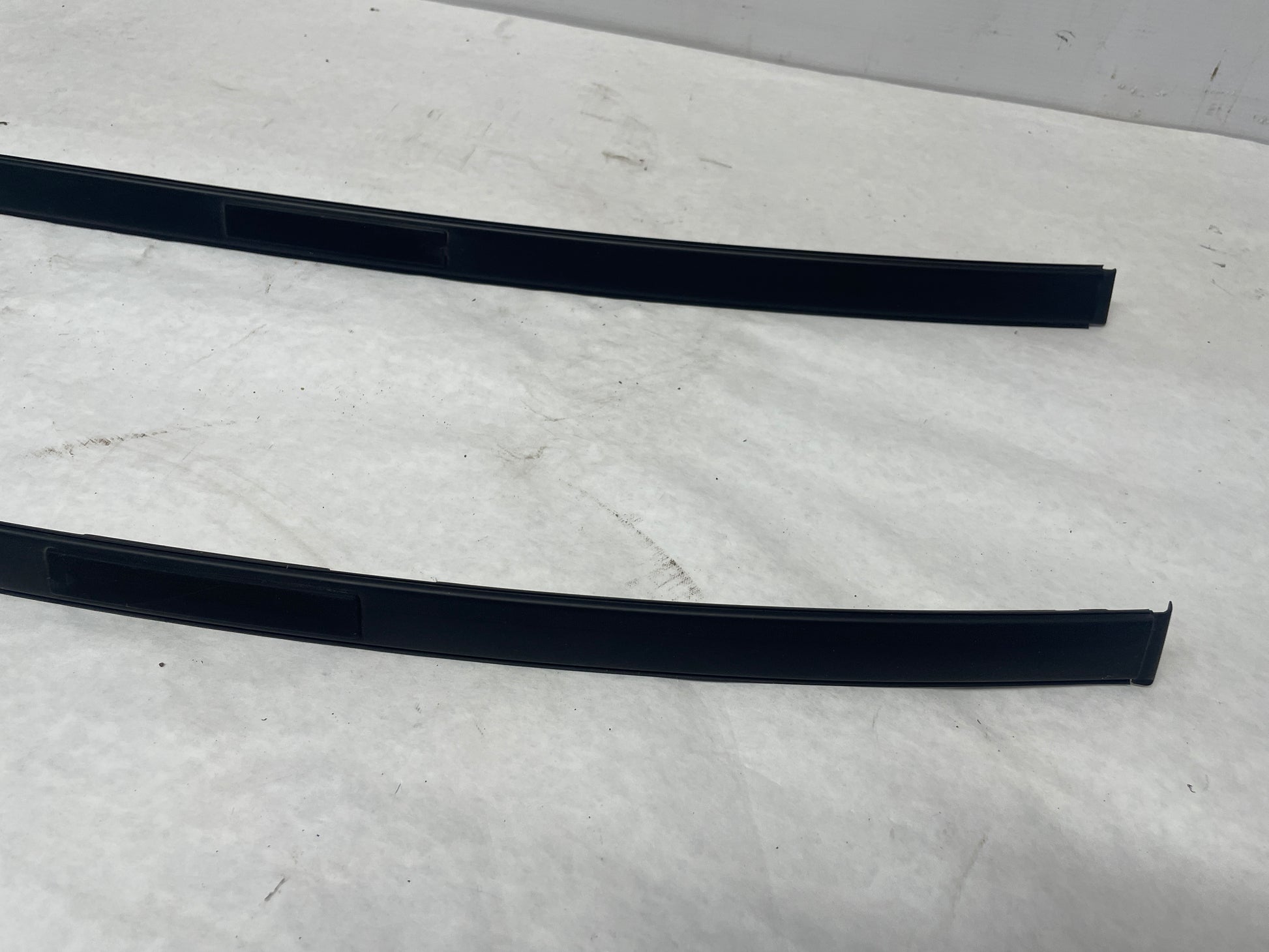 2014 Chevy SS Sedan Roof Top Trim Moldings RH & LH OEM - Day's Parts Yard