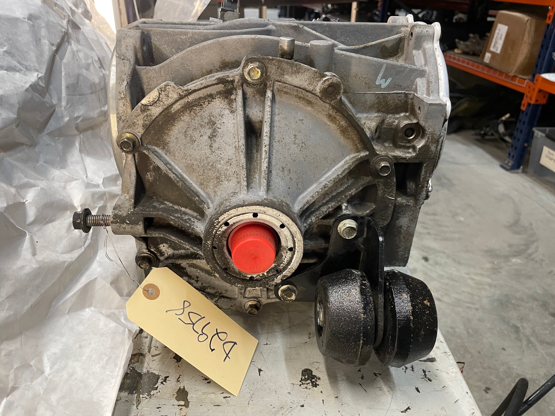 2004 Chevy C5 Corvette Rear End Differential Carrier G90 3.15 OEM 3 Rib - Day's Parts Yard