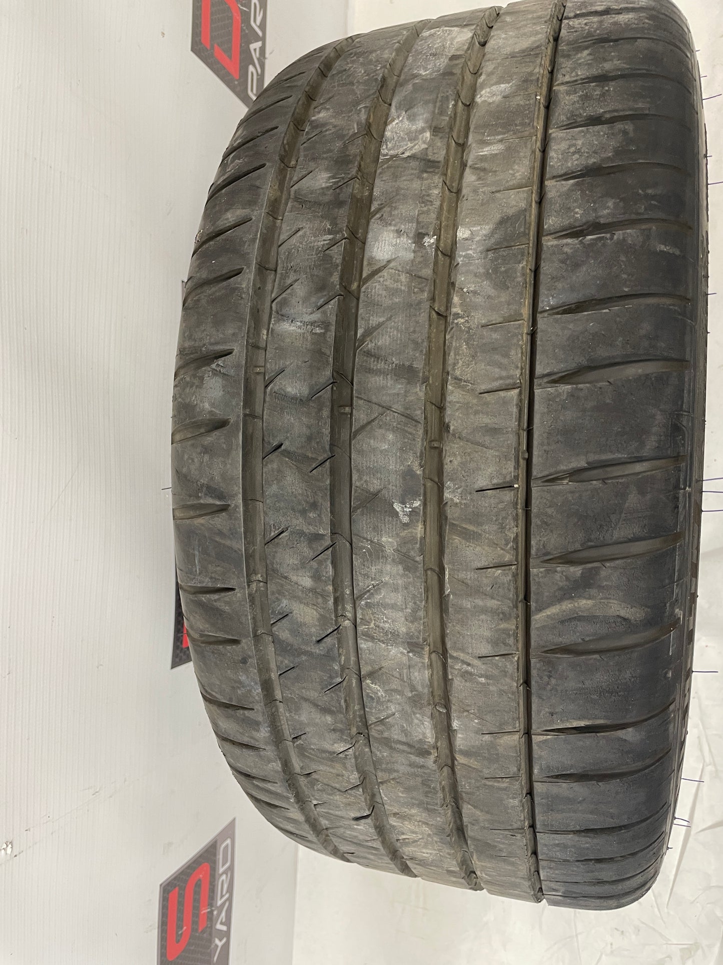 Michelin Pilot Sport 4S 255/35ZR18 Tire