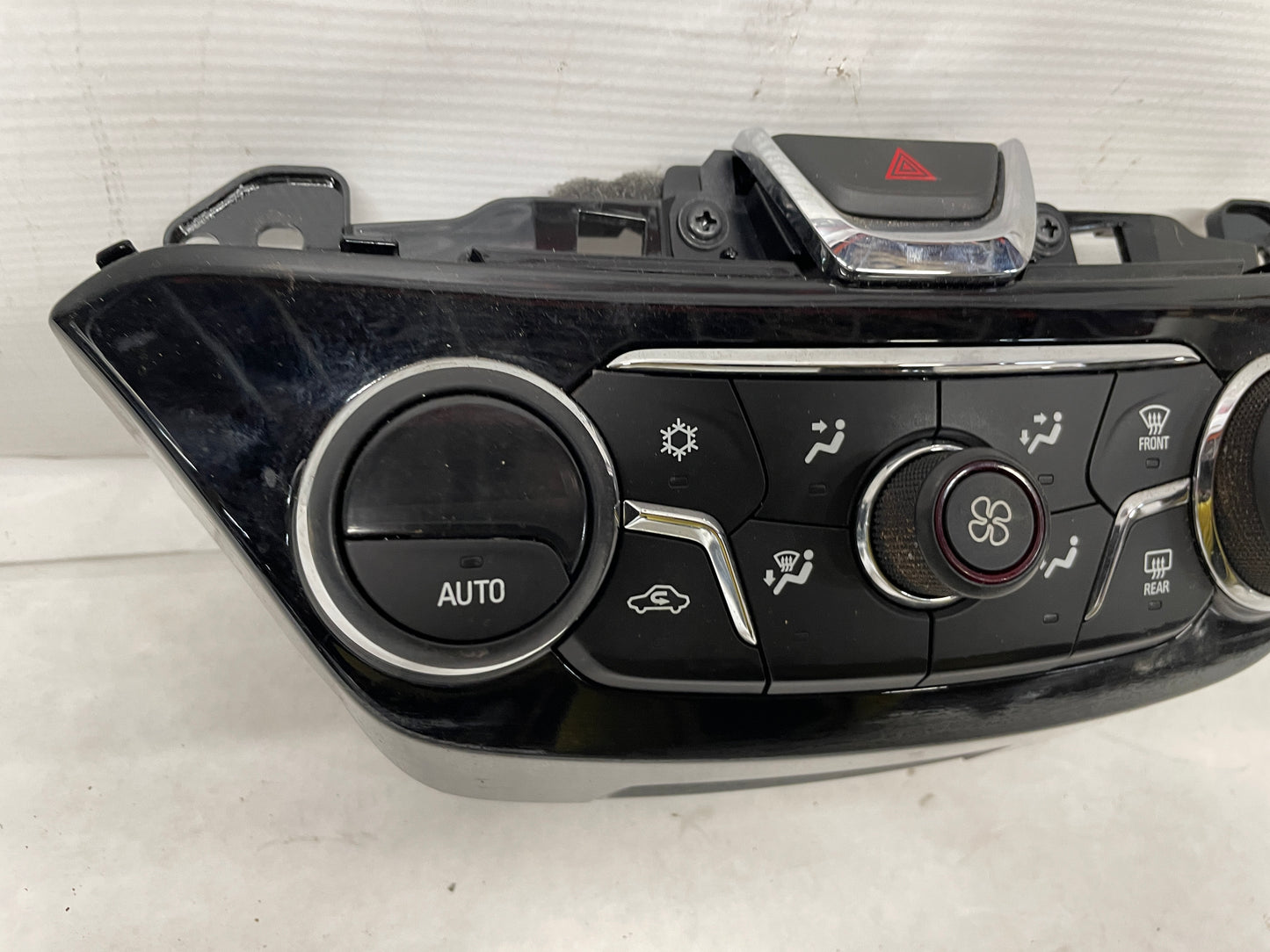 2017 Chevy SS Sedan Heater Air Conditioner HVAC Climate Controls OEM