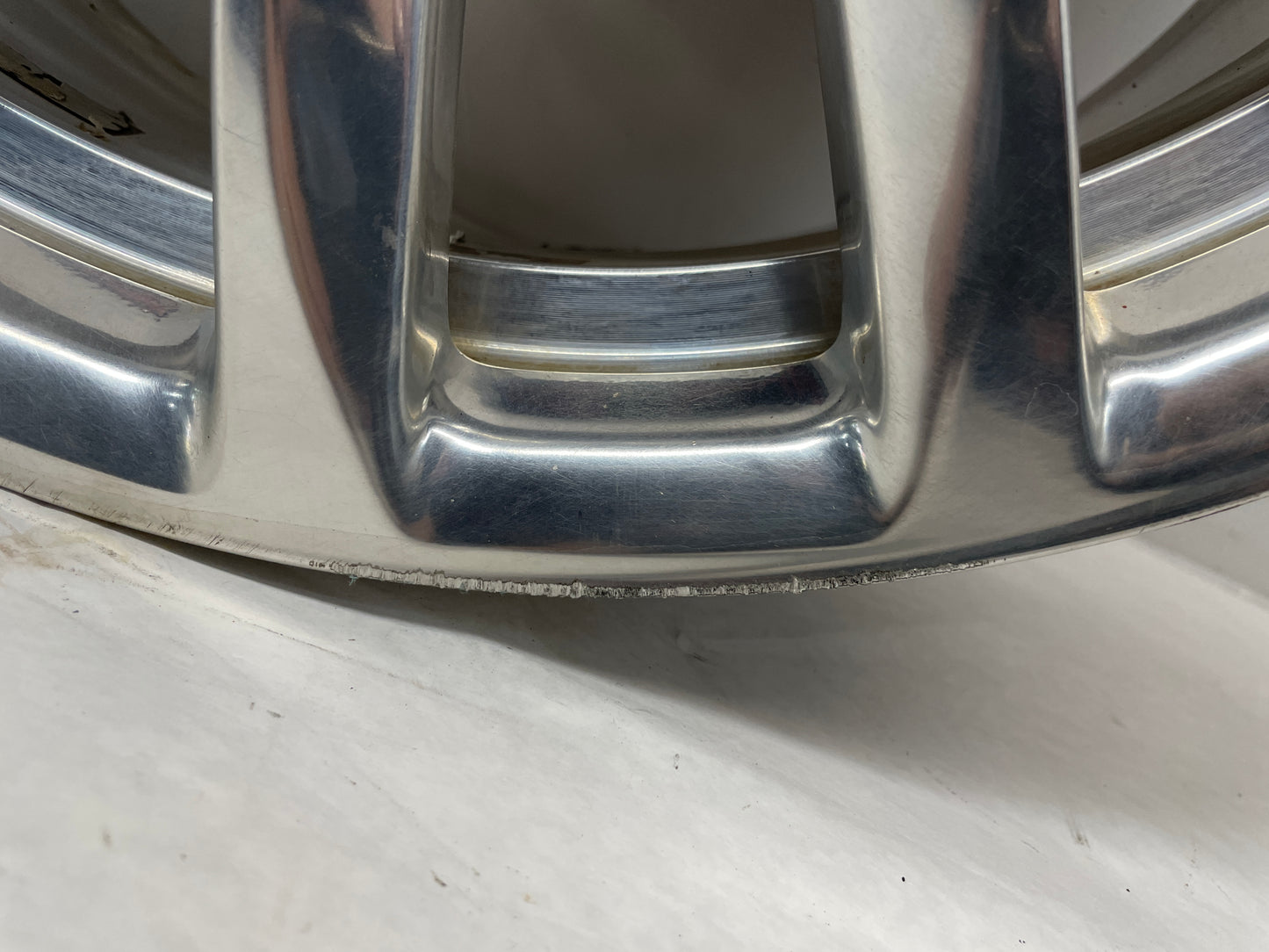 2014 Chevy SS Sedan Factory OEM Front Wheel 19X8.5