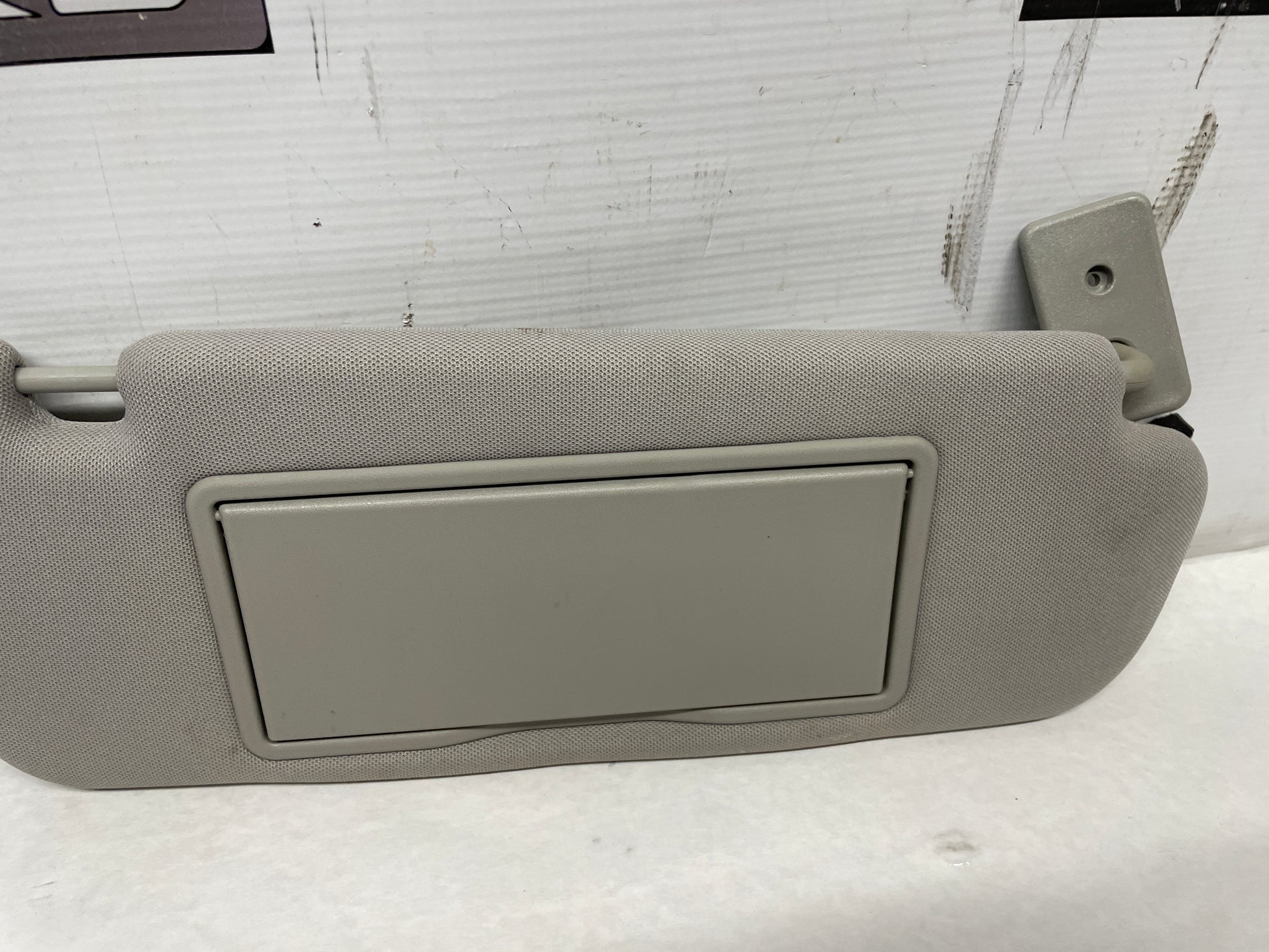 2014 Chevy SS Sedan RH & LH Sun Visor Sunvisor Shade Set OEM - Day's Parts Yard