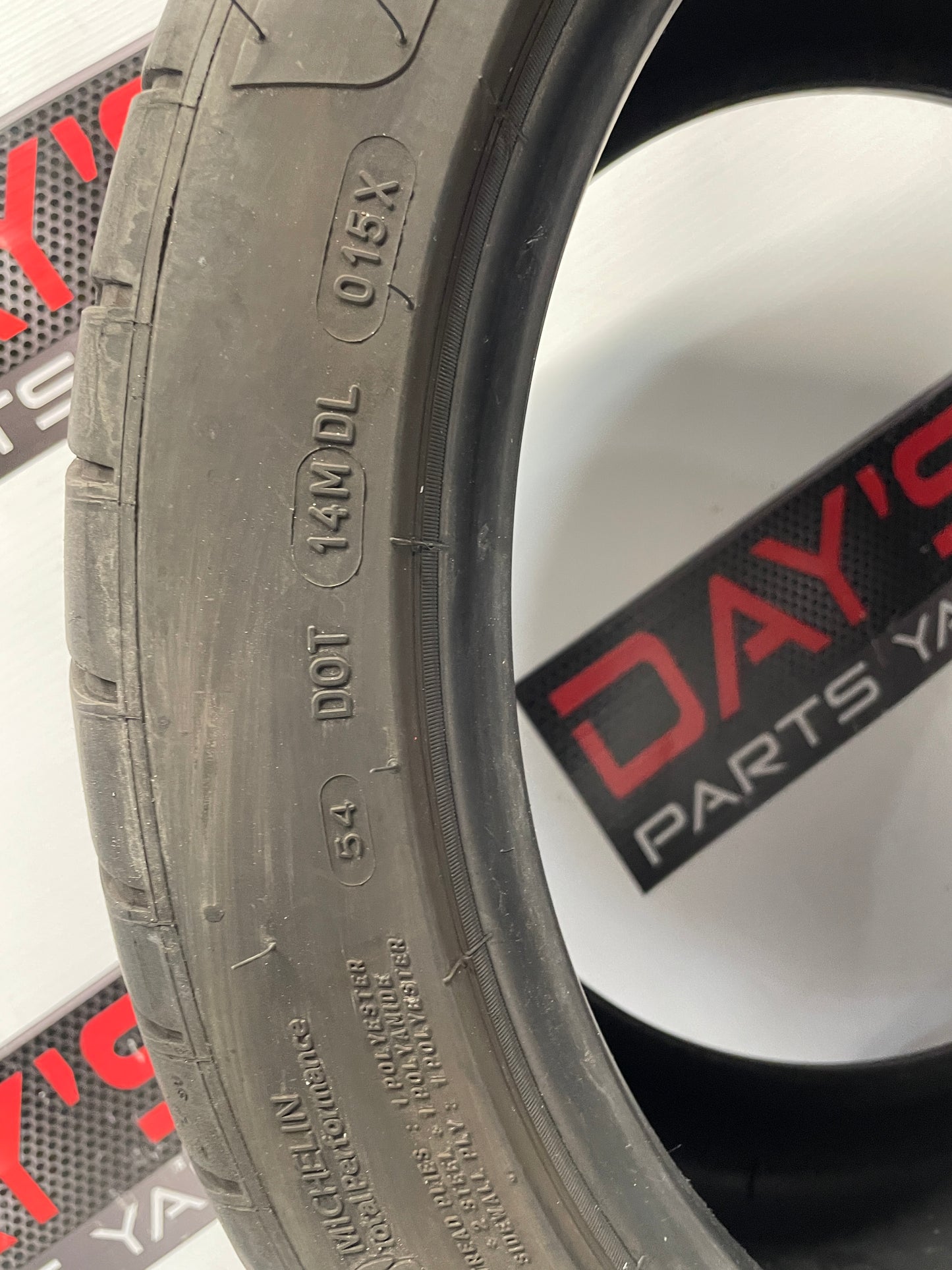 Michelin Pilot Sport 4S 275/35ZR18 Tire