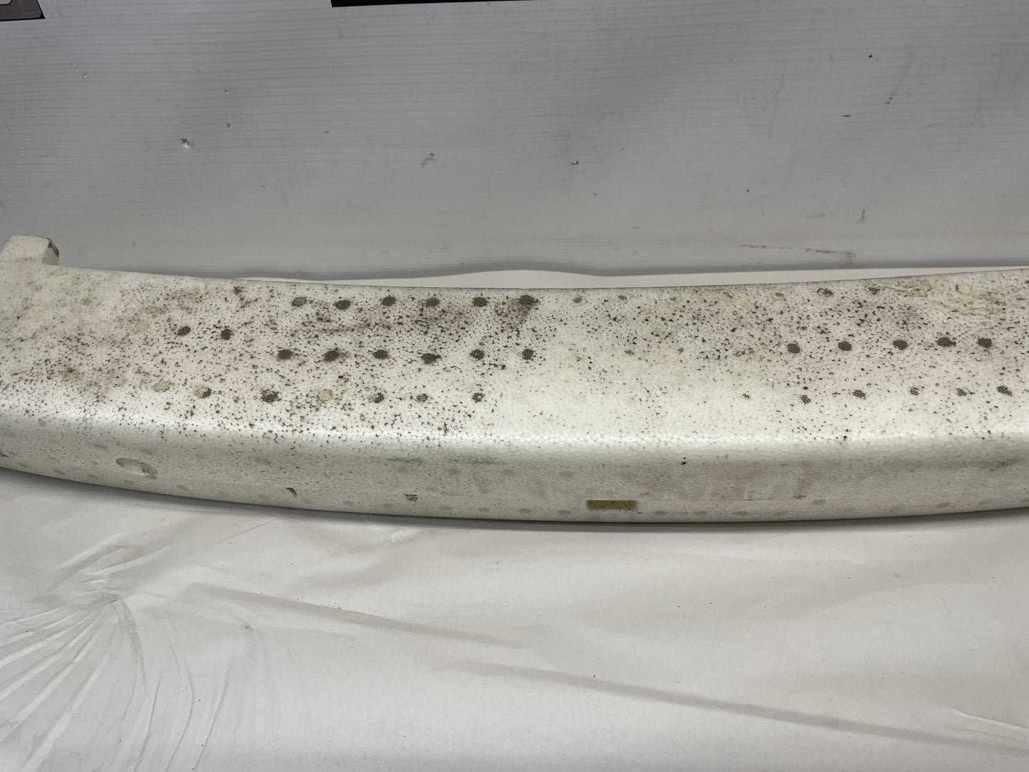 2005 Pontiac GTO Rear Bumper Impact Absorber Foam OEM - Day's Parts Yard
