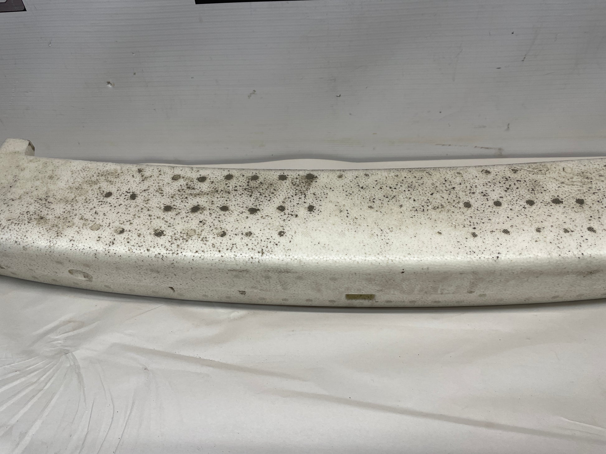 2005 Pontiac GTO Rear Bumper Impact Absorber Foam OEM - Day's Parts Yard