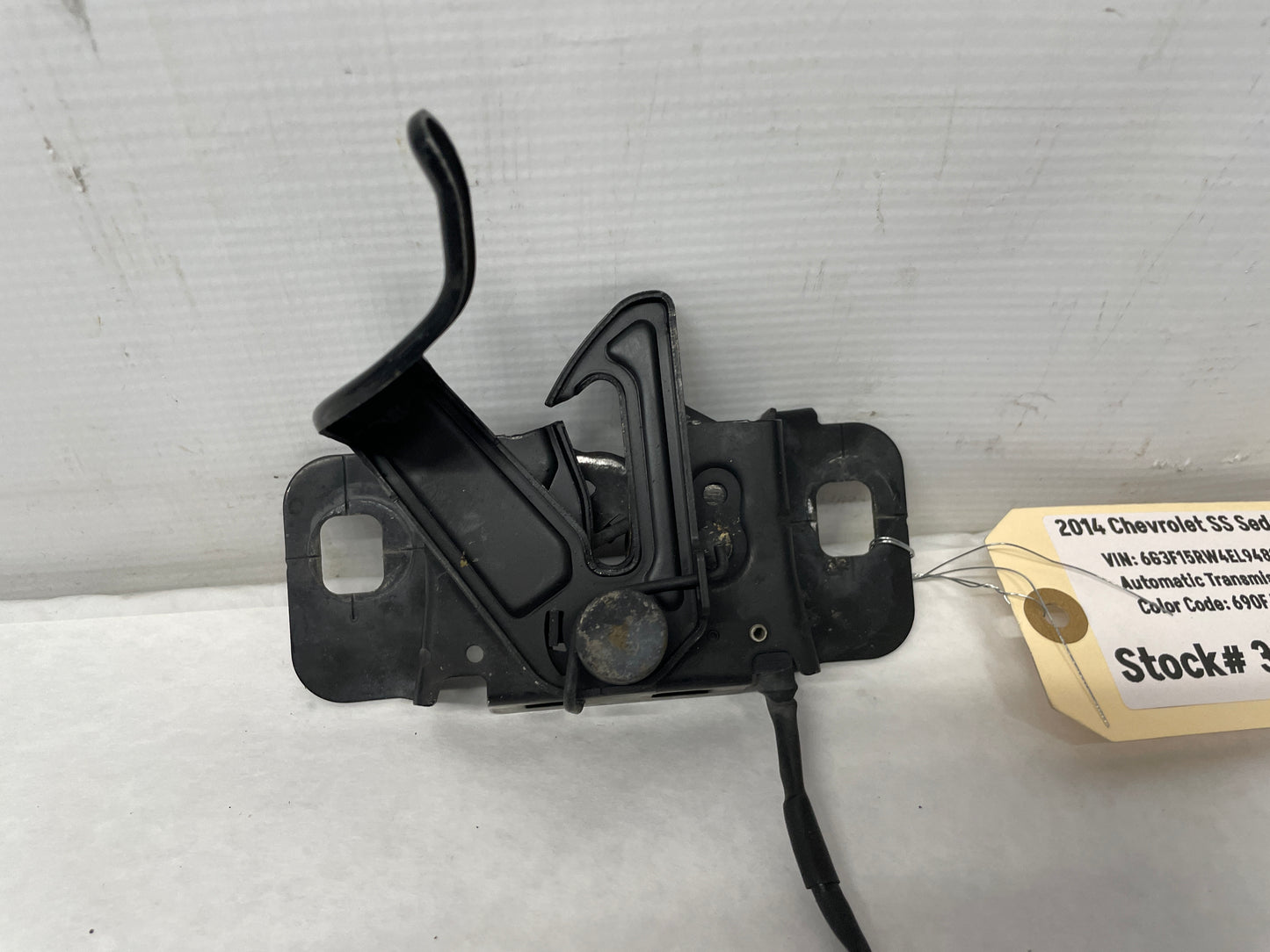 2014 Chevy SS Sedan Hood Latch OEM - Day's Parts Yard