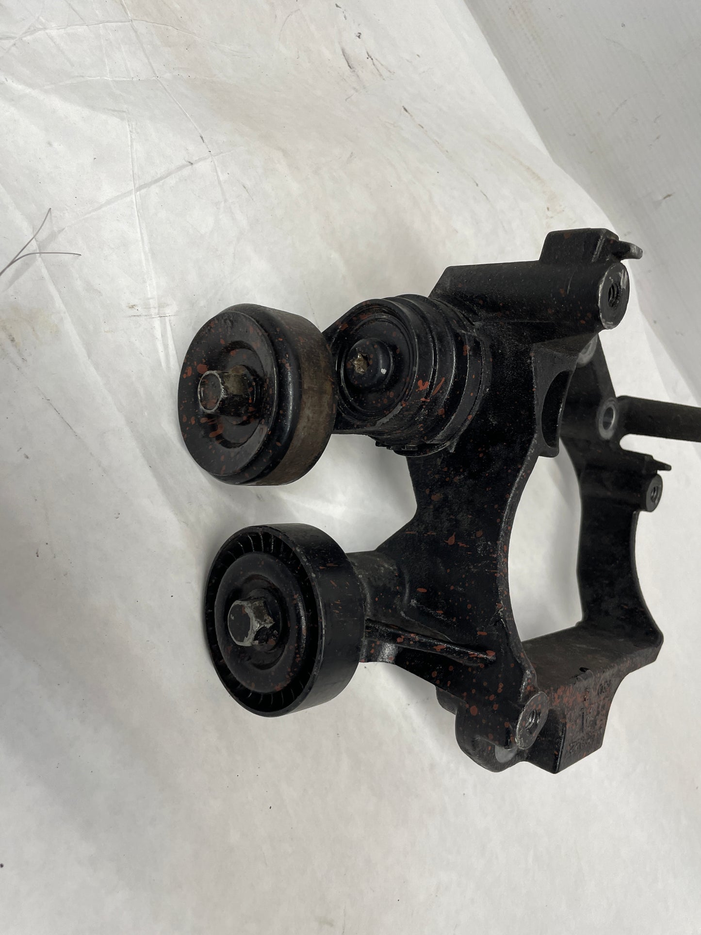 2013 Chevy Caprice PPV AC A/C Air Conditioner Compressor Bracket OEM - Day's Parts Yard