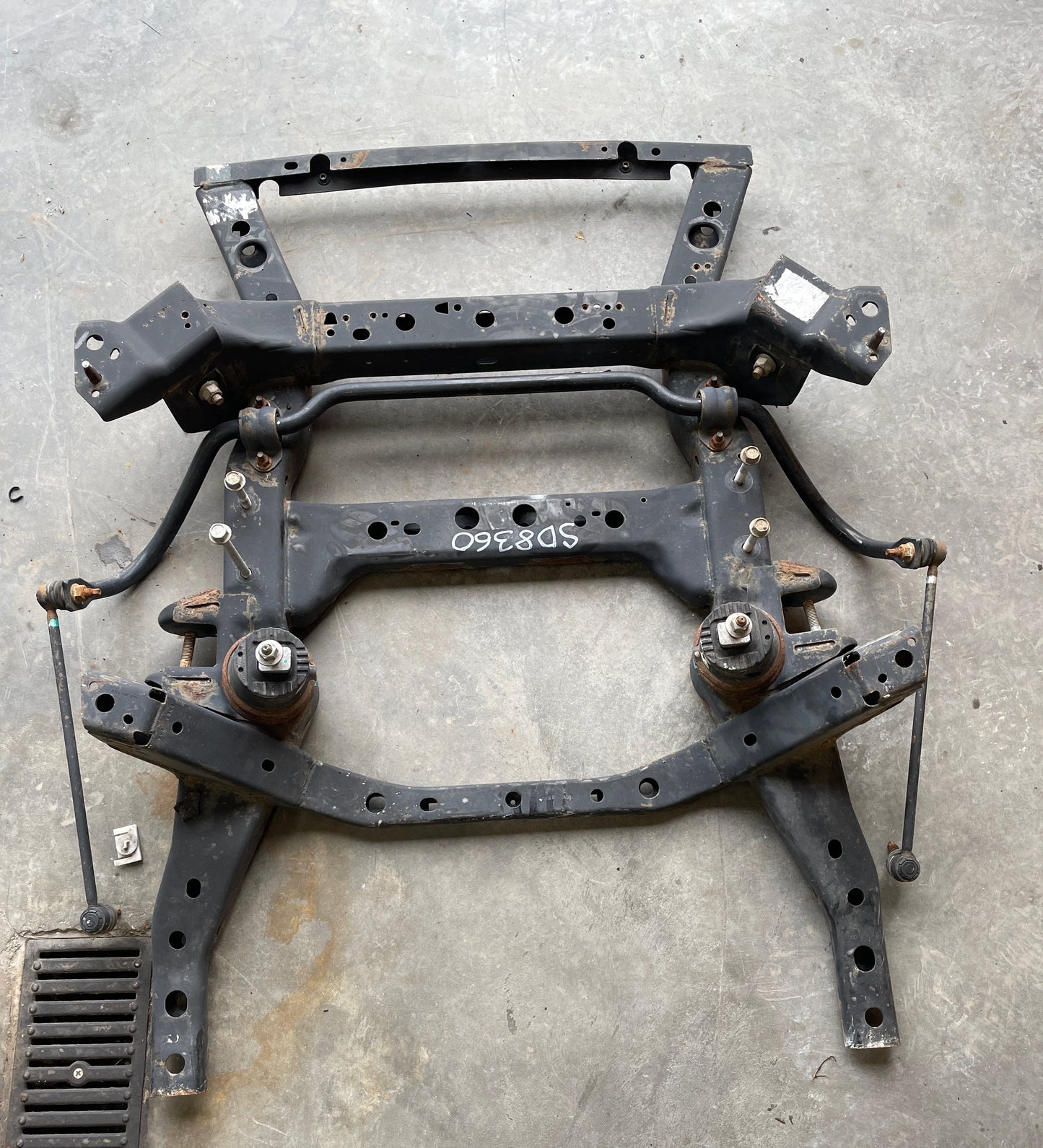 2013 Chevy Camaro SS Front Suspension Cradle Crossmember K Member Frame OEM