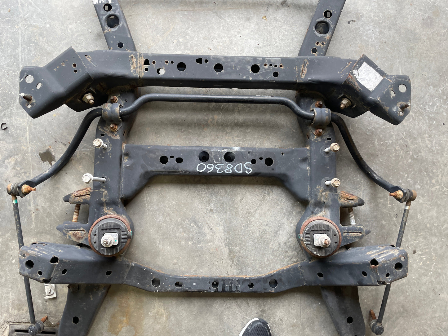 2013 Chevy Camaro SS Front Suspension Cradle Crossmember K Member Frame OEM