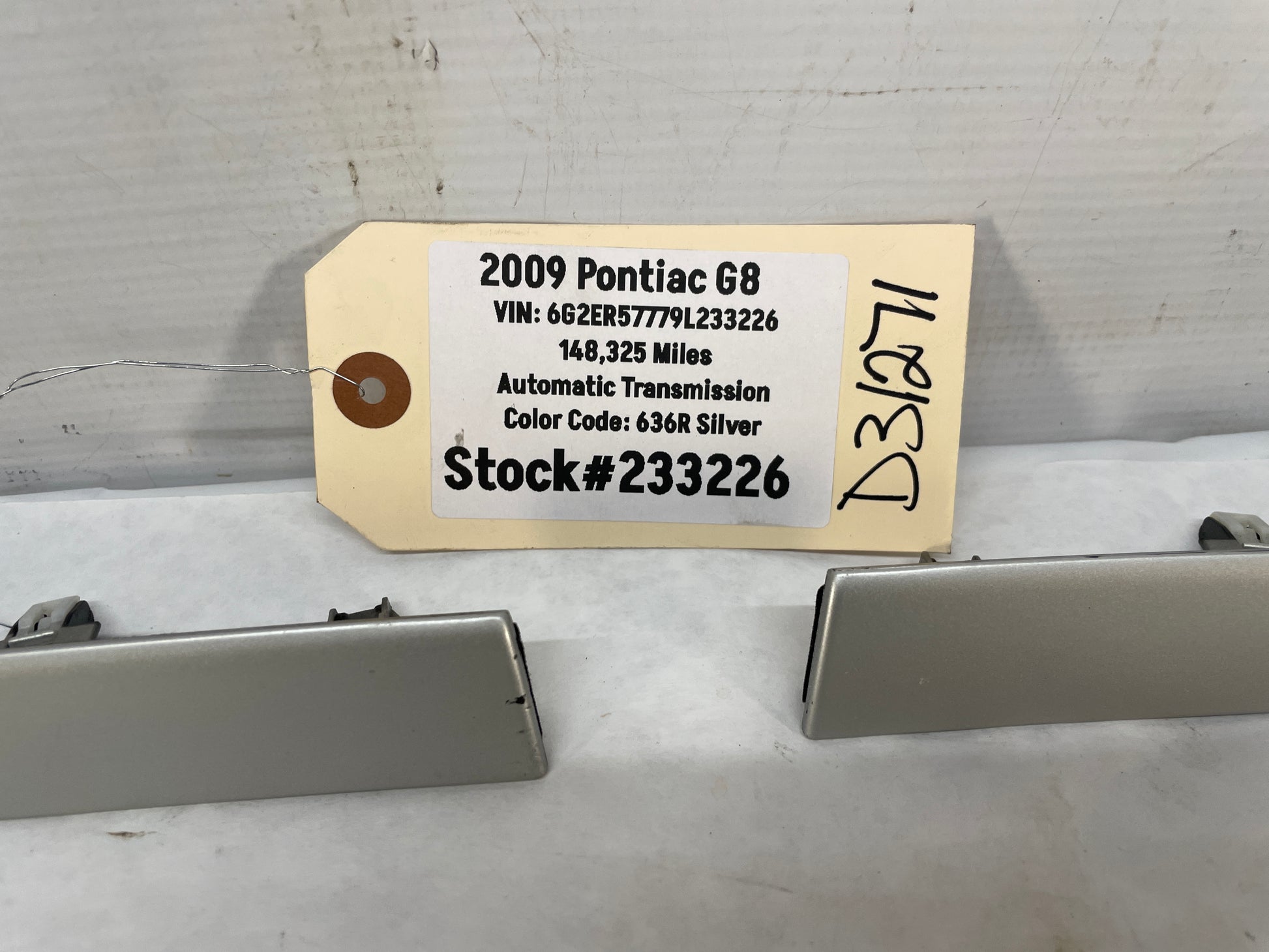 2009 Pontiac G8 LH & RH Silver Dash Trim Molding Inserts OEM - Day's Parts Yard