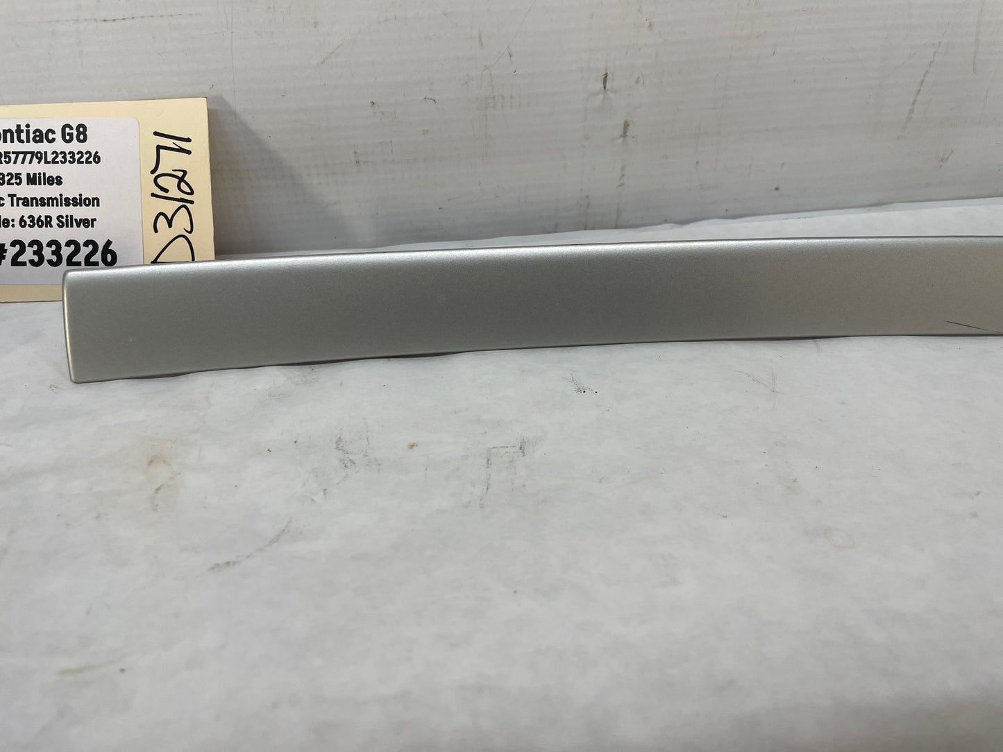 2009 Pontiac G8 LH & RH Silver Dash Trim Molding Inserts OEM - Day's Parts Yard