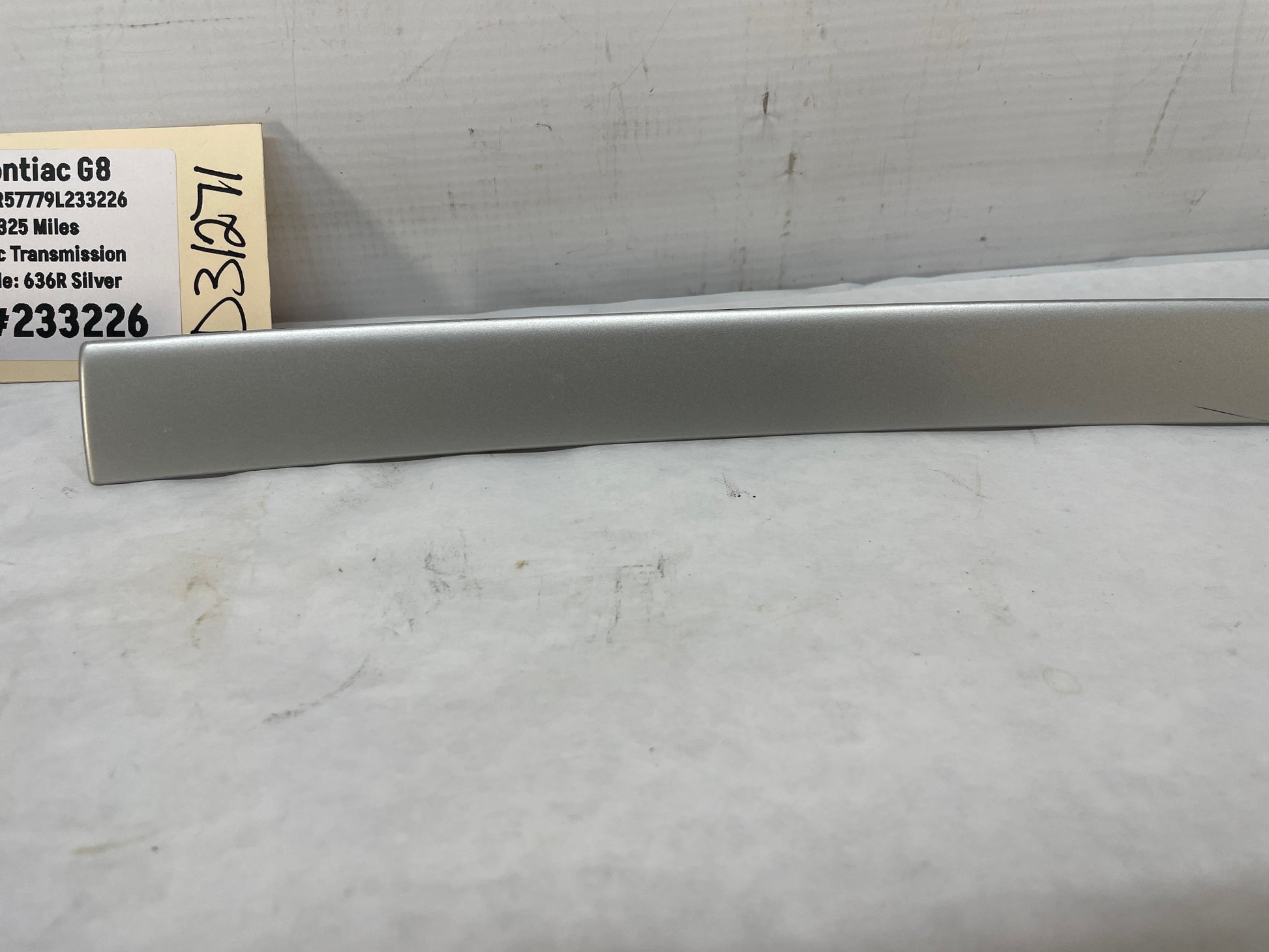 2009 Pontiac G8 LH & RH Silver Dash Trim Molding Inserts OEM - Day's Parts Yard