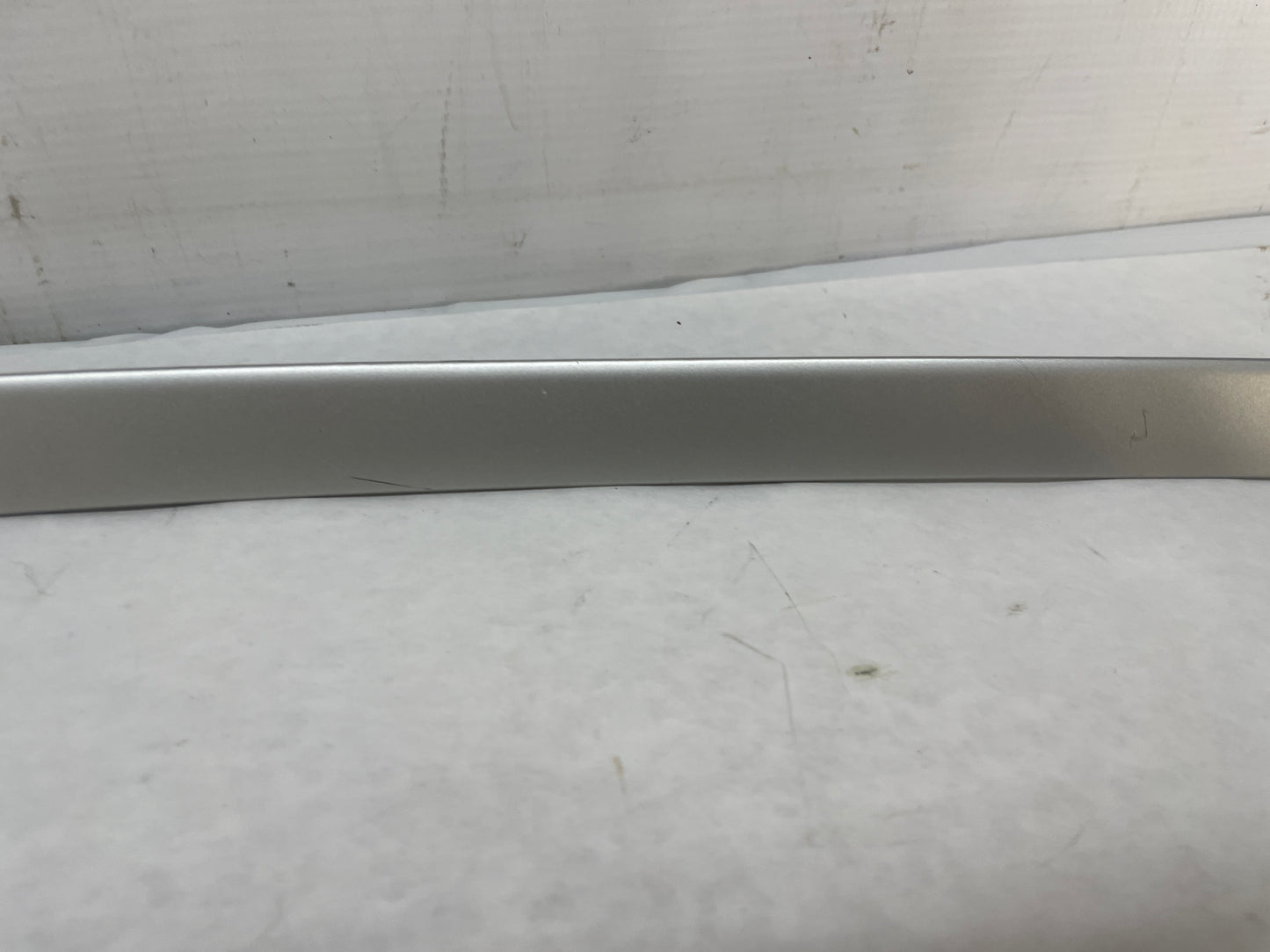 2009 Pontiac G8 LH & RH Silver Dash Trim Molding Inserts OEM - Day's Parts Yard