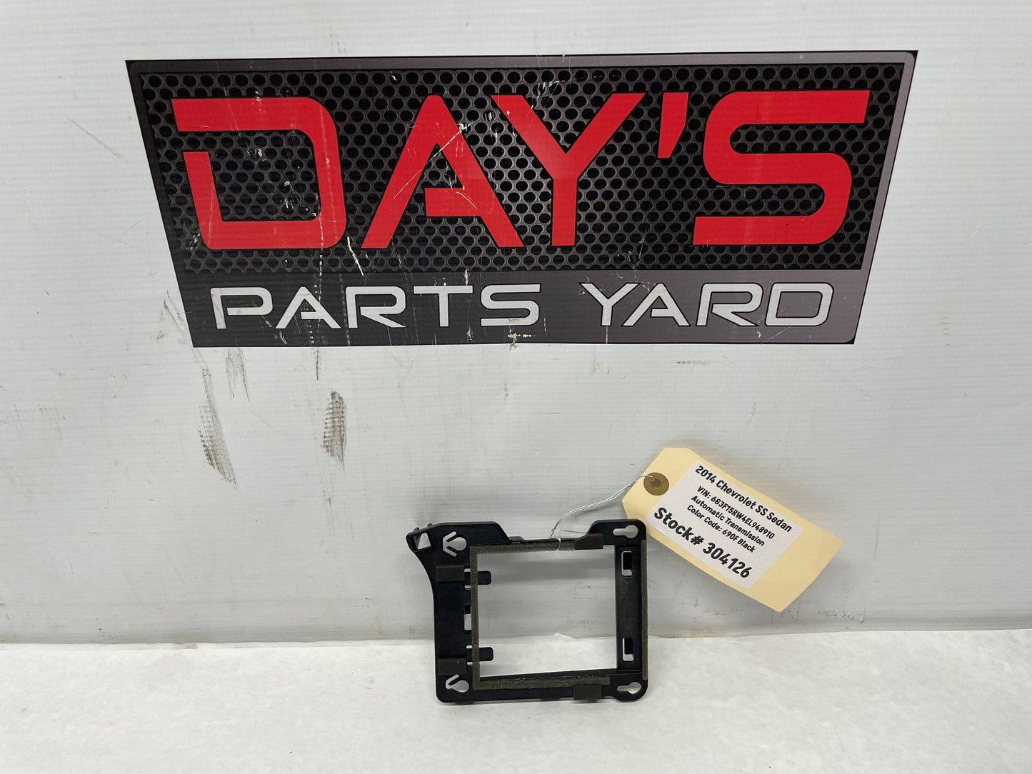 2014 Chevy SS Sedan Windshield Lane Departure Camera Module Rear View Mirror Bracket OEM - Day's Parts Yard