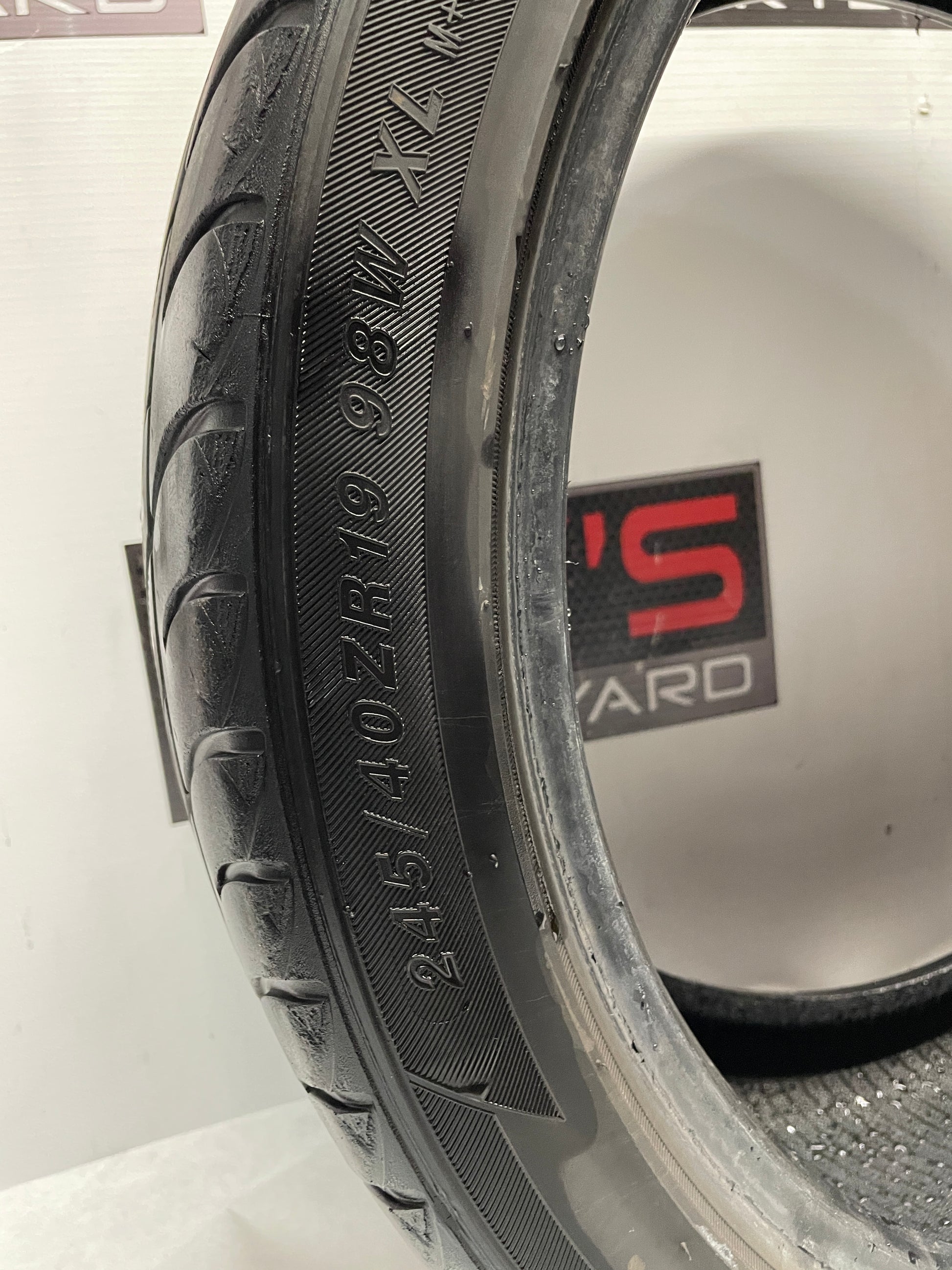 245/40ZR19 Summit Ultramax Tires - Day's Parts Yard