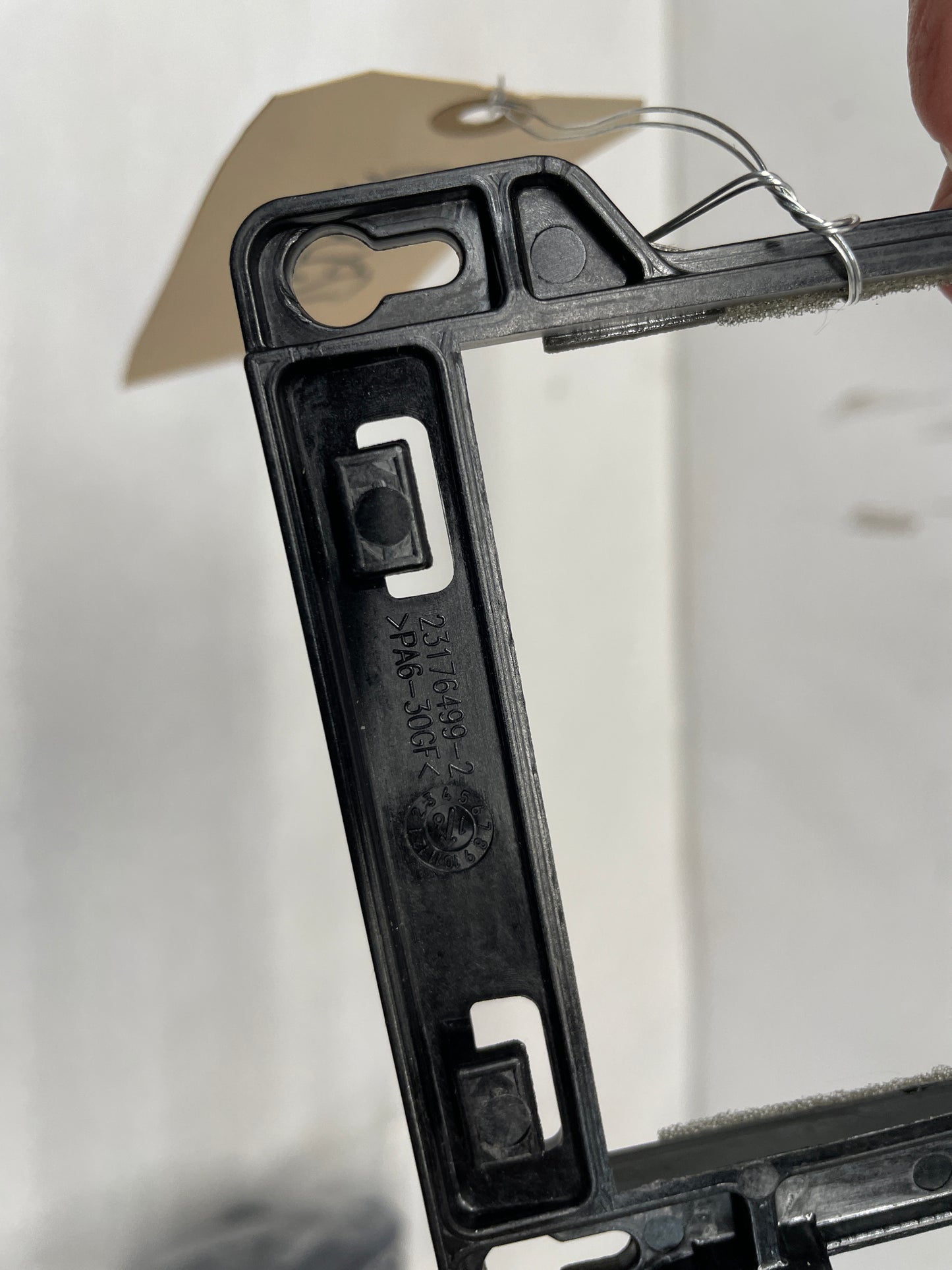 2014 Chevy SS Sedan Windshield Lane Departure Camera Module Rear View Mirror Bracket OEM - Day's Parts Yard