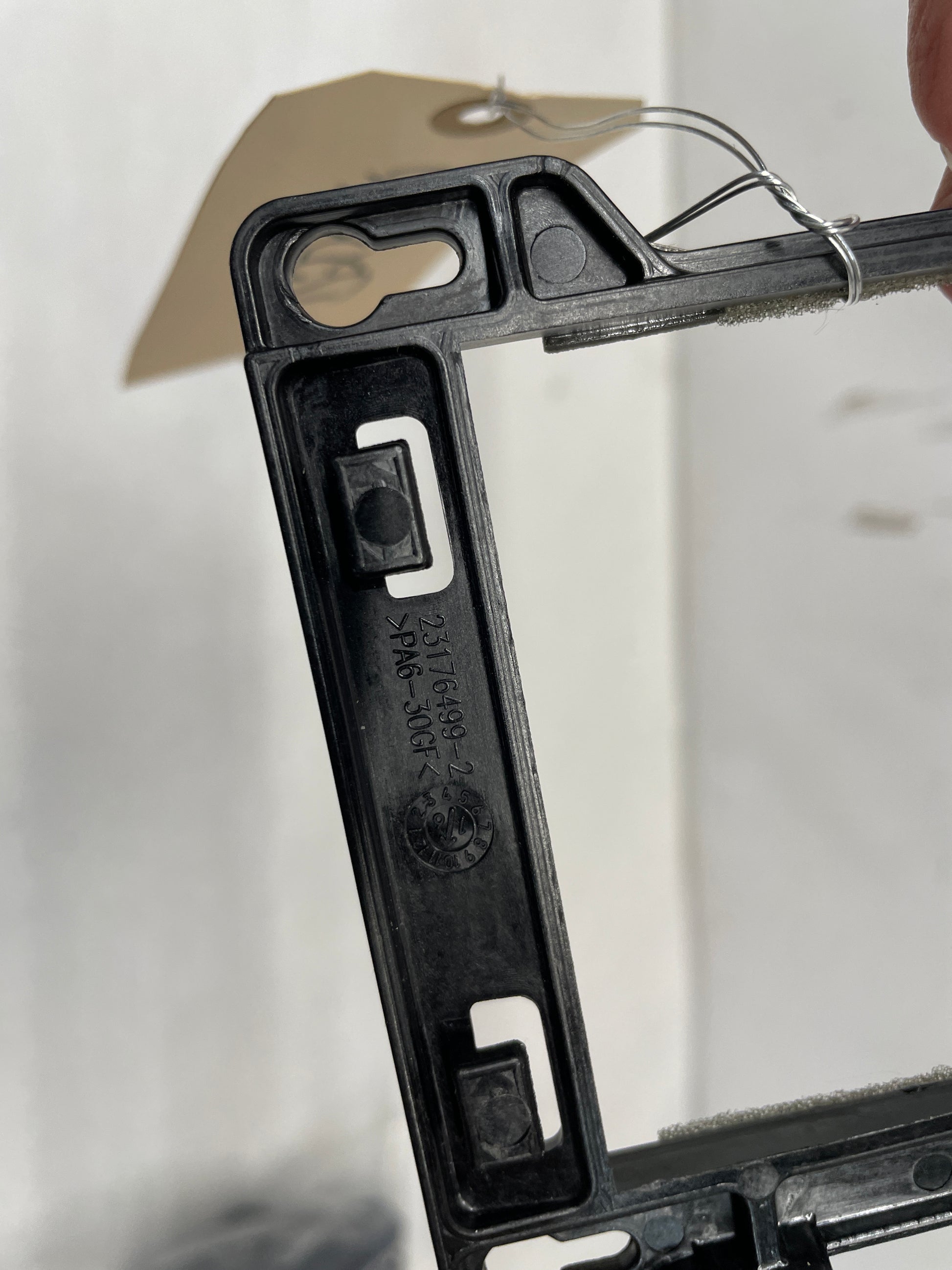 2014 Chevy SS Sedan Windshield Lane Departure Camera Module Rear View Mirror Bracket OEM - Day's Parts Yard