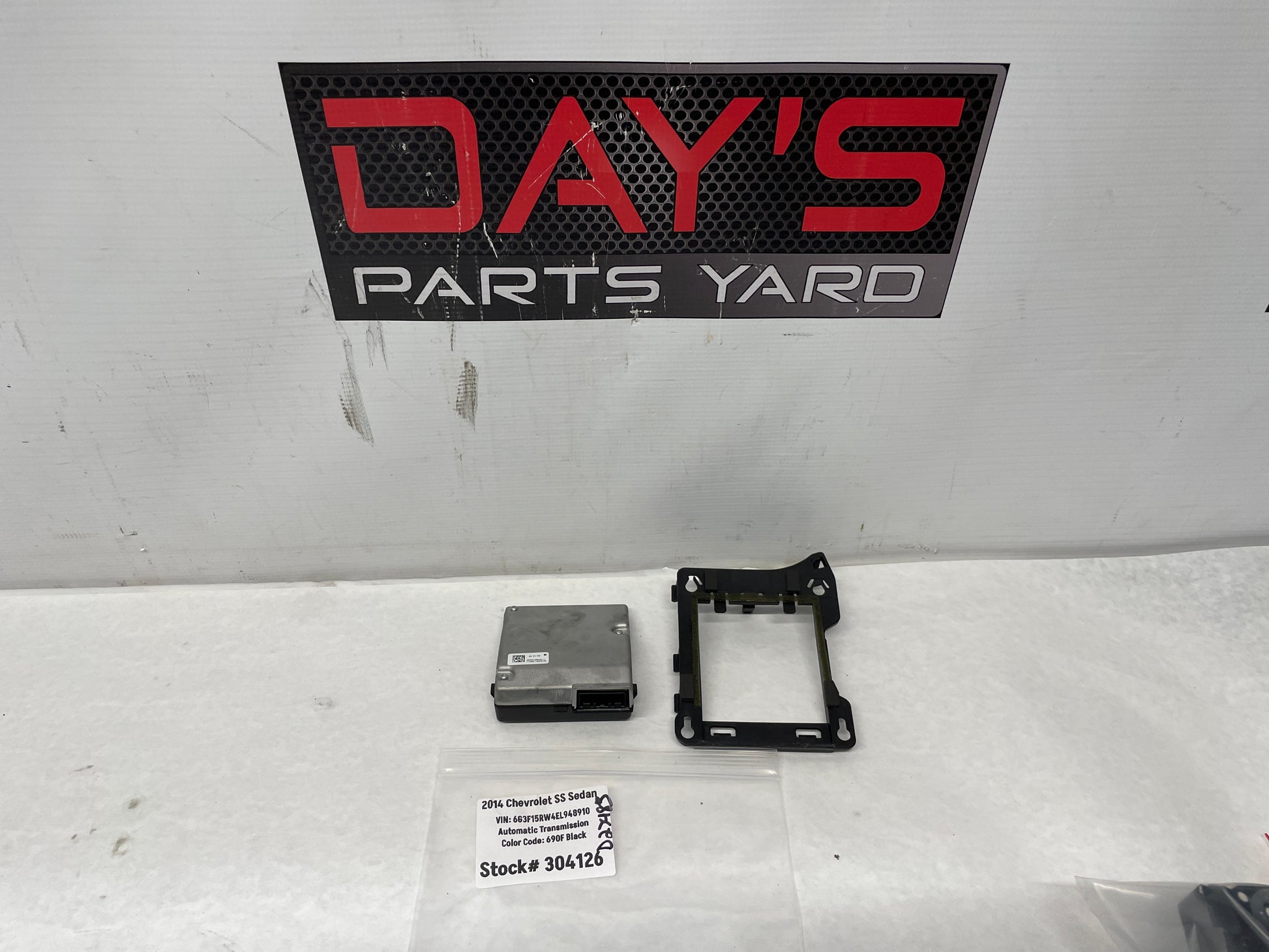 2014 Chevy SS Sedan Windshield Lane Departure Camera Module System w/ Bracket OEM - Day's Parts Yard
