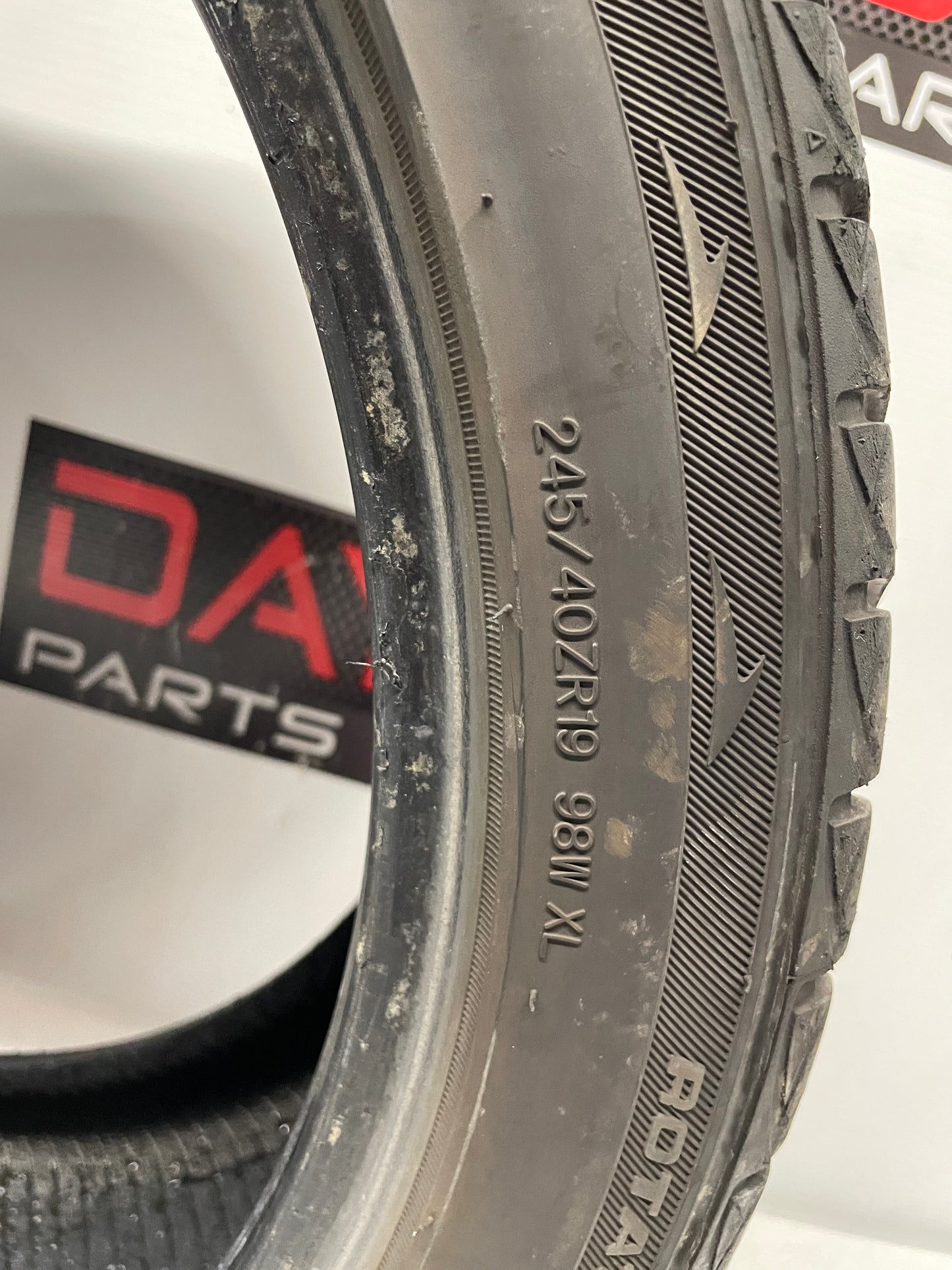 245/40ZR19 Summit Ultramax Tires - Day's Parts Yard