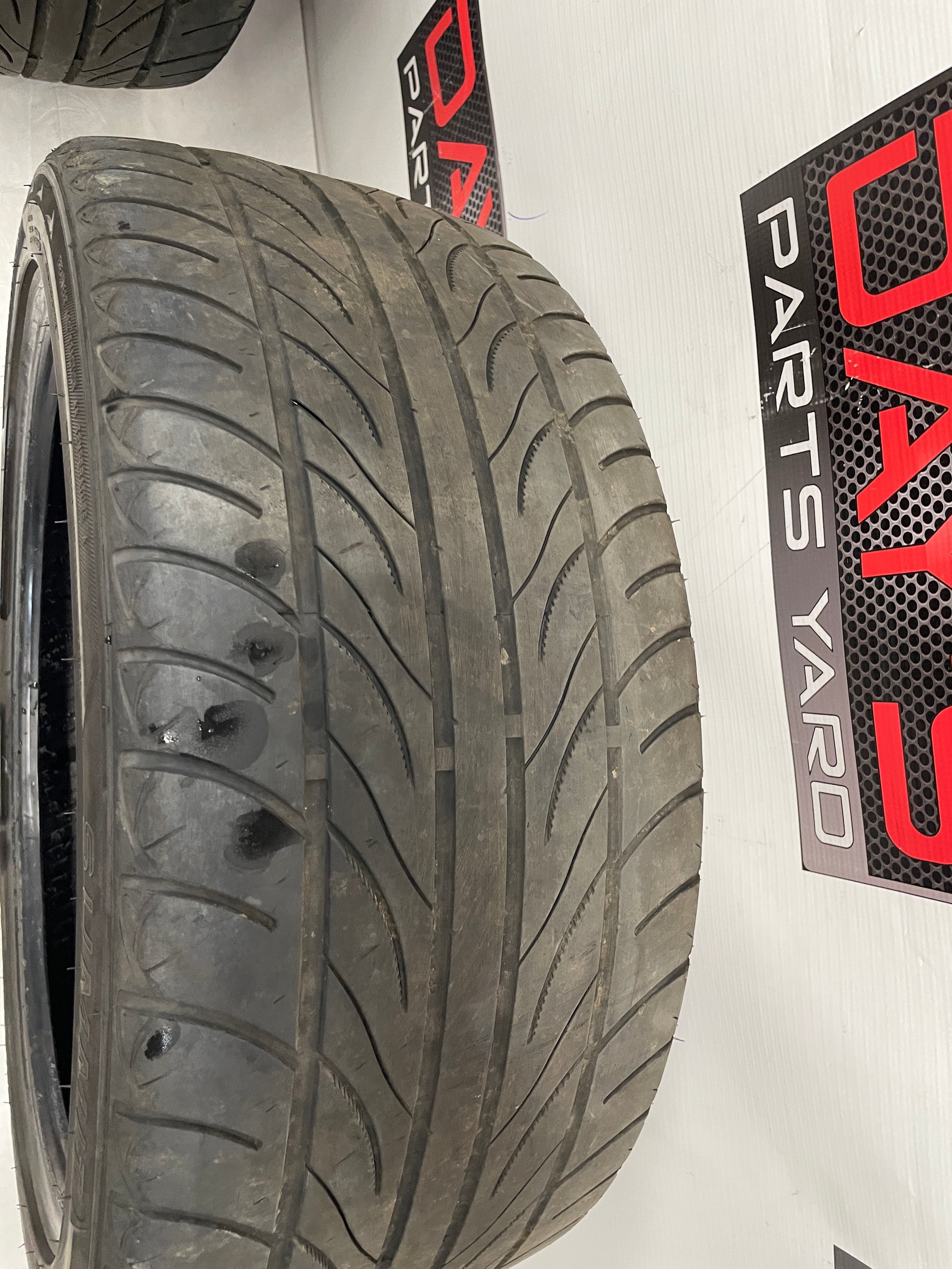 245/40ZR19 Summit Ultramax Tires - Day's Parts Yard