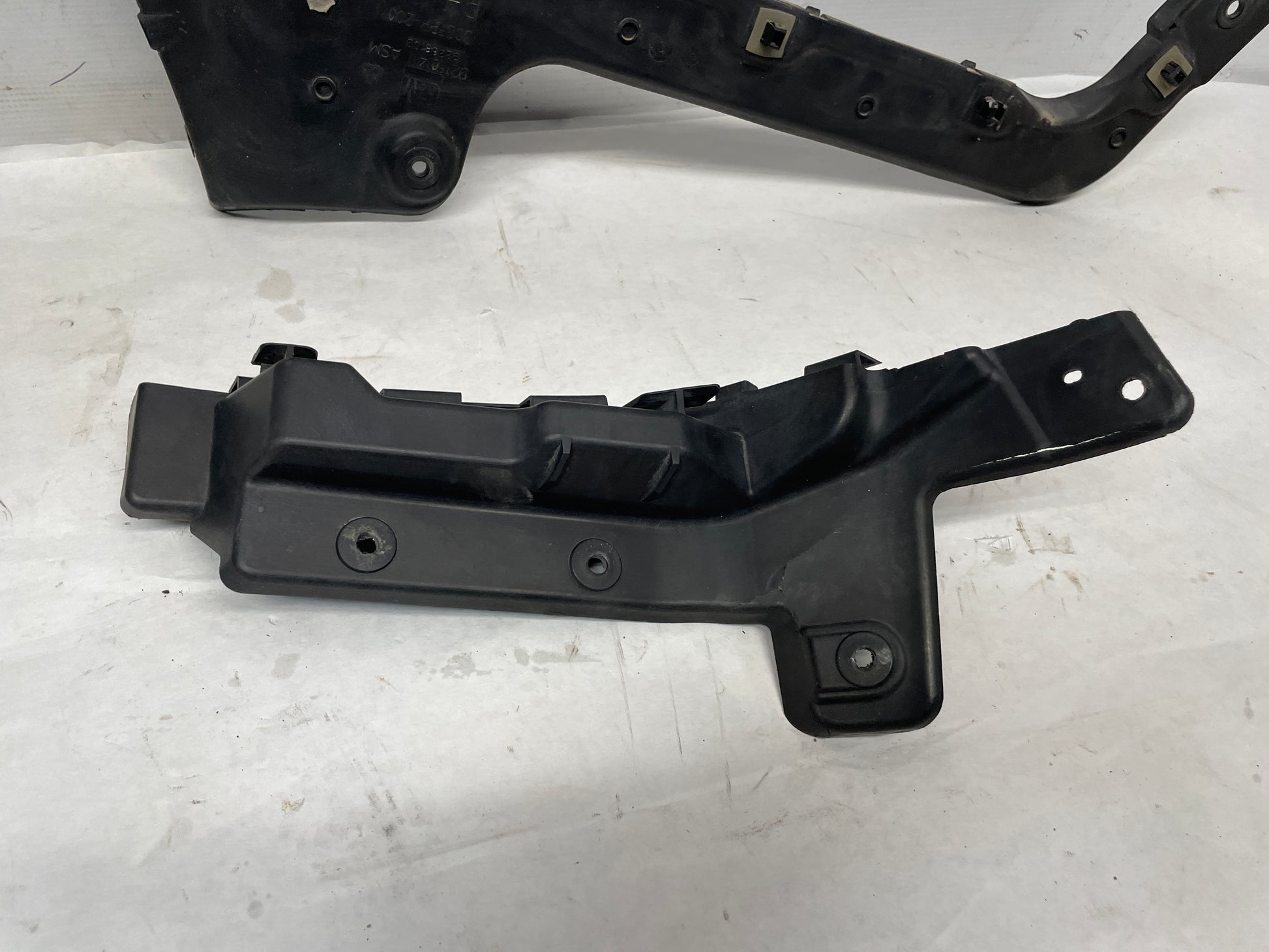 2013 Chevy Caprice PPV RH & LH Rear Bumper Guide Brackets Mounts OEM - Day's Parts Yard