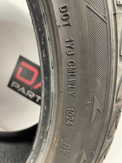 245/40ZR19 Summit Ultramax Tires - Day's Parts Yard
