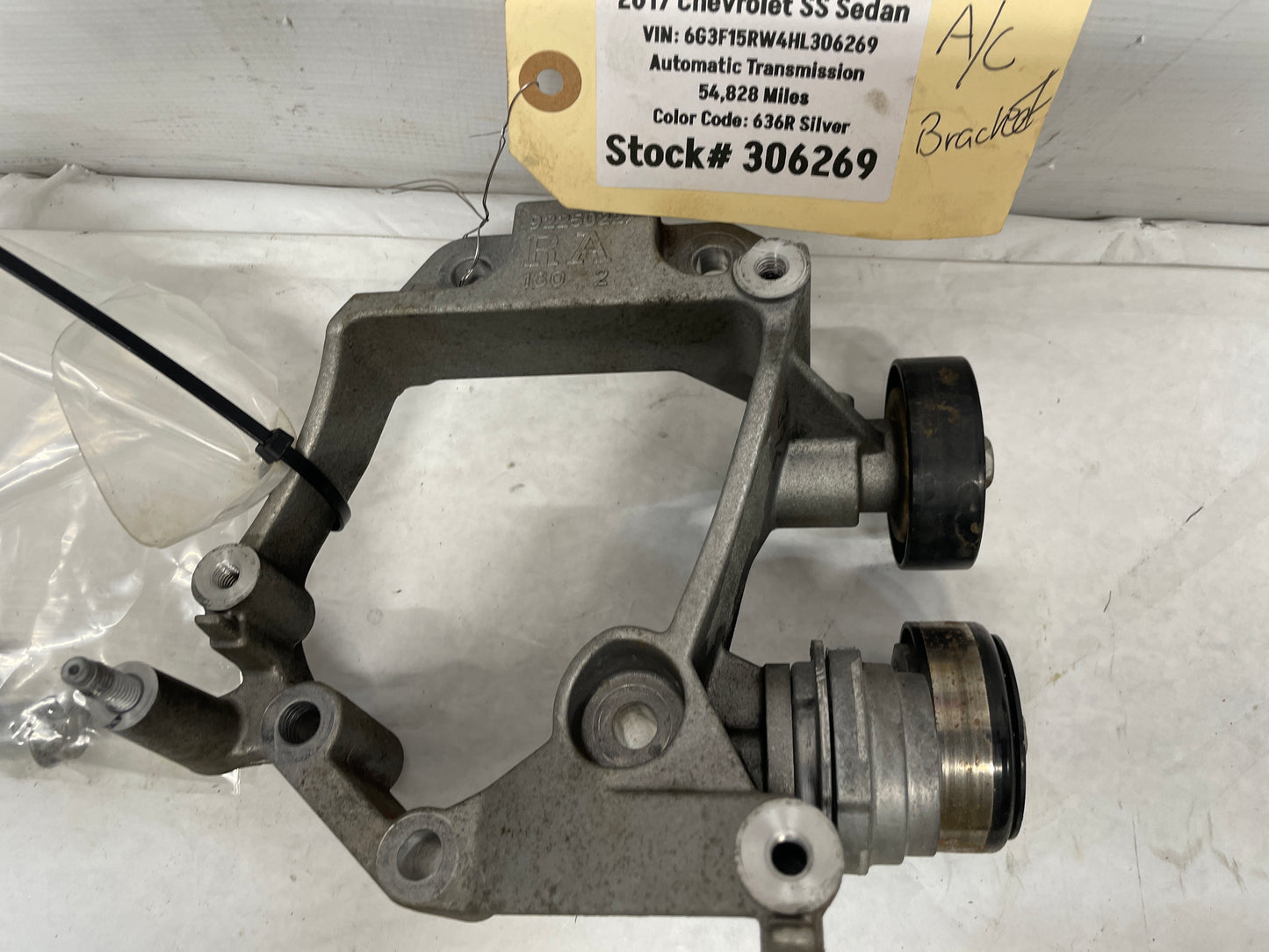 2017 Chevy SS Sedan AC A/C Air Conditioner Compressor Bracket OEM