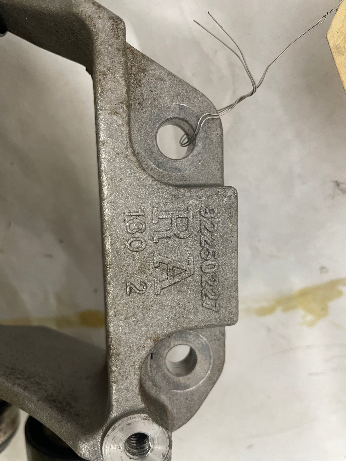 2017 Chevy SS Sedan AC A/C Air Conditioner Compressor Bracket OEM