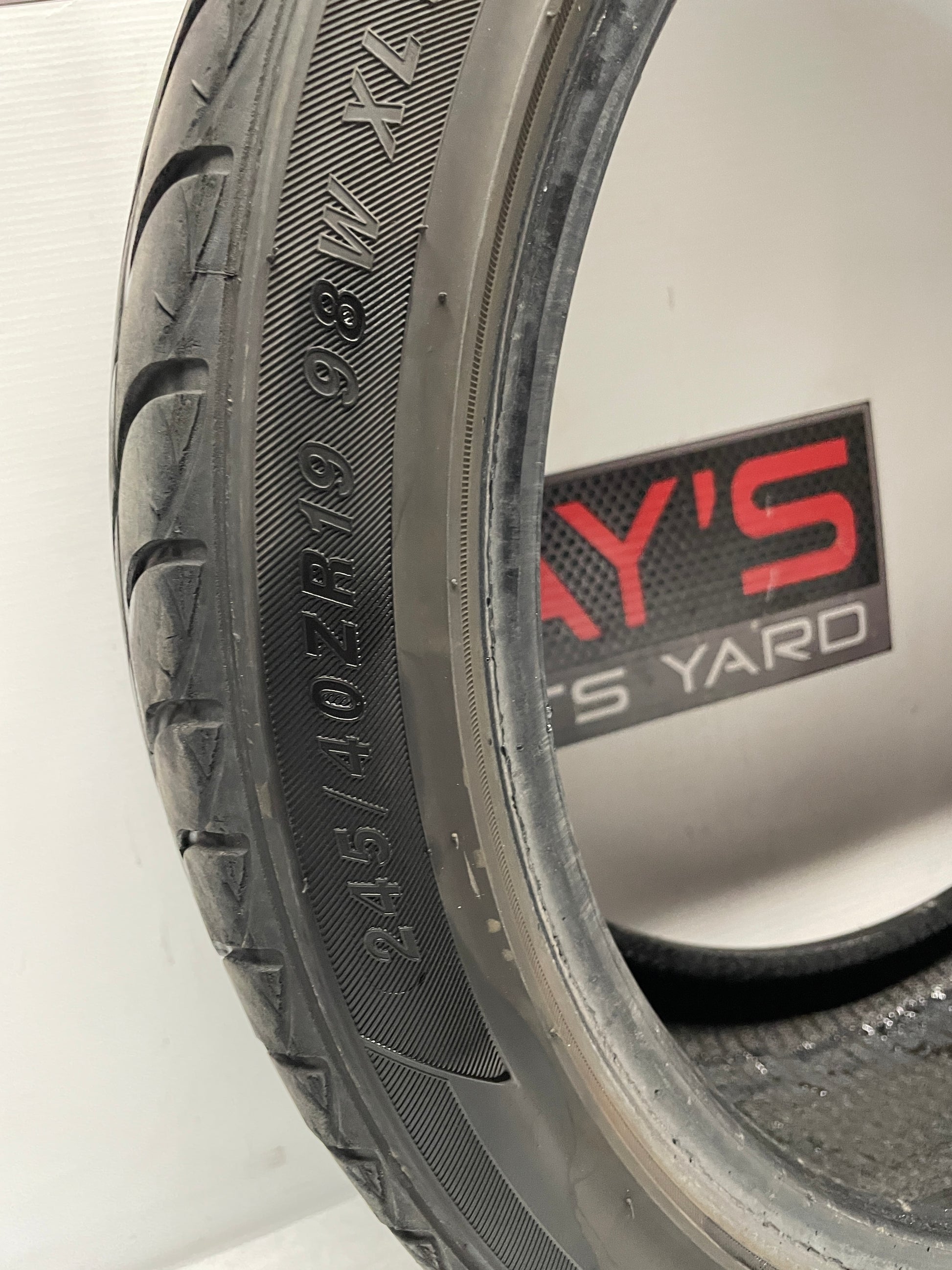 245/40ZR19 Summit Ultramax Tires - Day's Parts Yard
