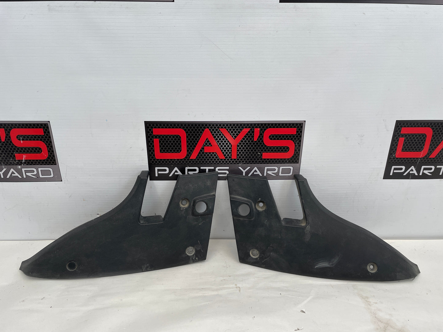 2019 Chevy Camaro SS RH & LH Tail Light Taillight Filler Panel Cover OEM