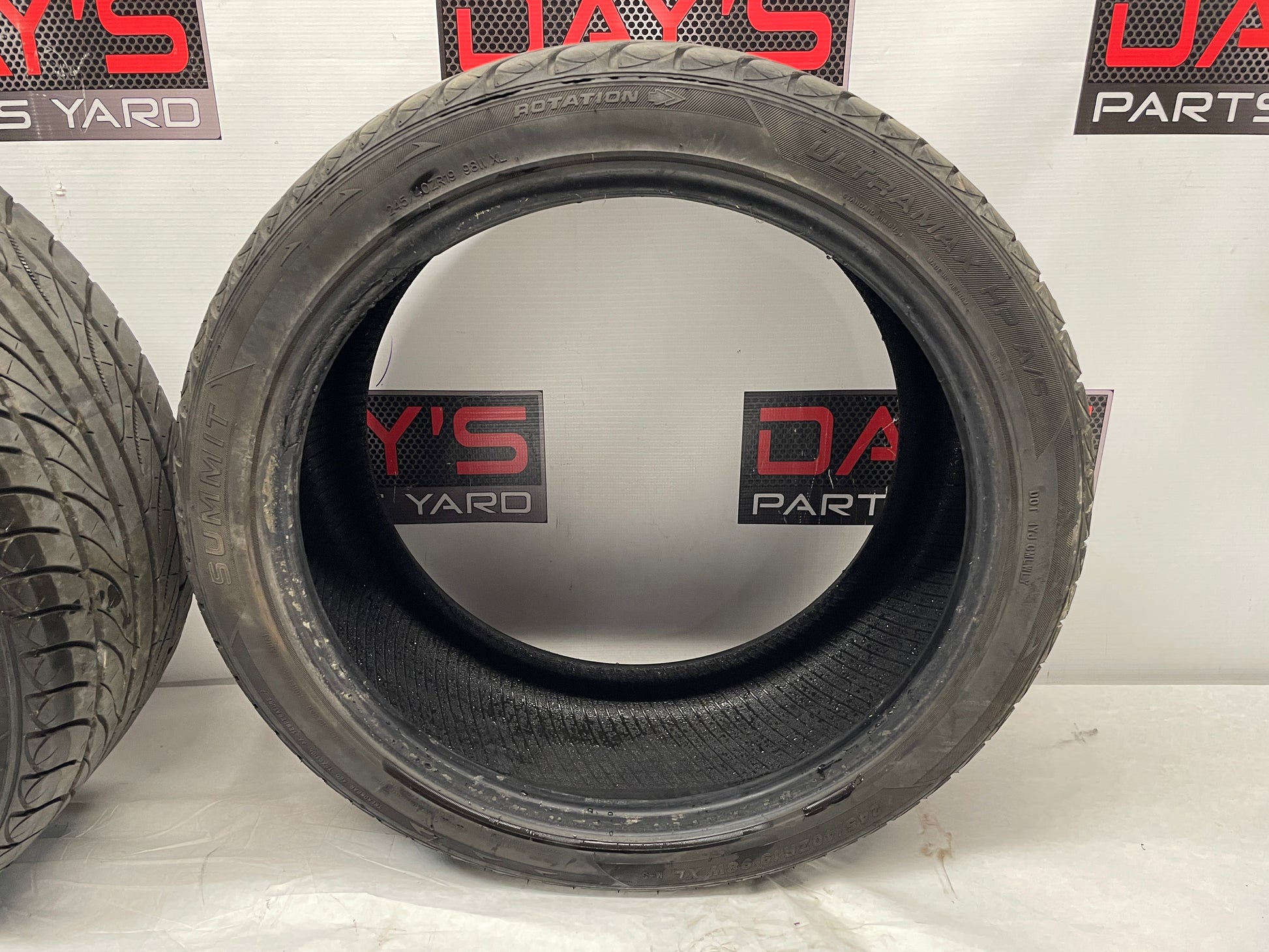 245/40ZR19 Summit Ultramax Tires - Day's Parts Yard