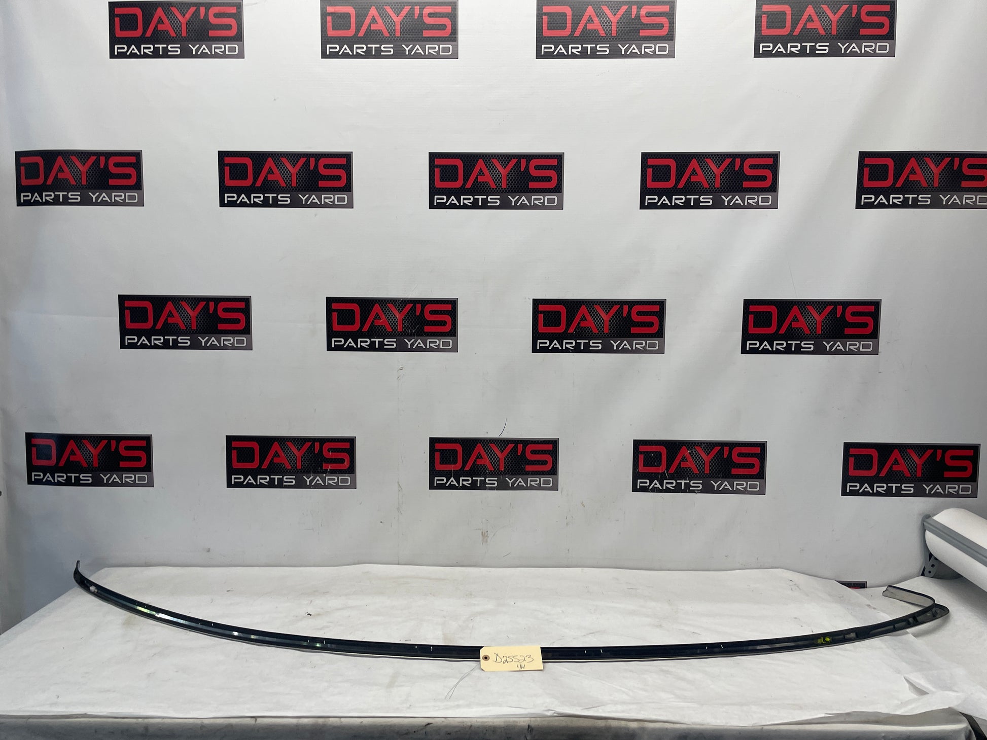2015 Chevy SS Sedan LH Driver Door Roof Top Trim Molding OEM - Day's Parts Yard
