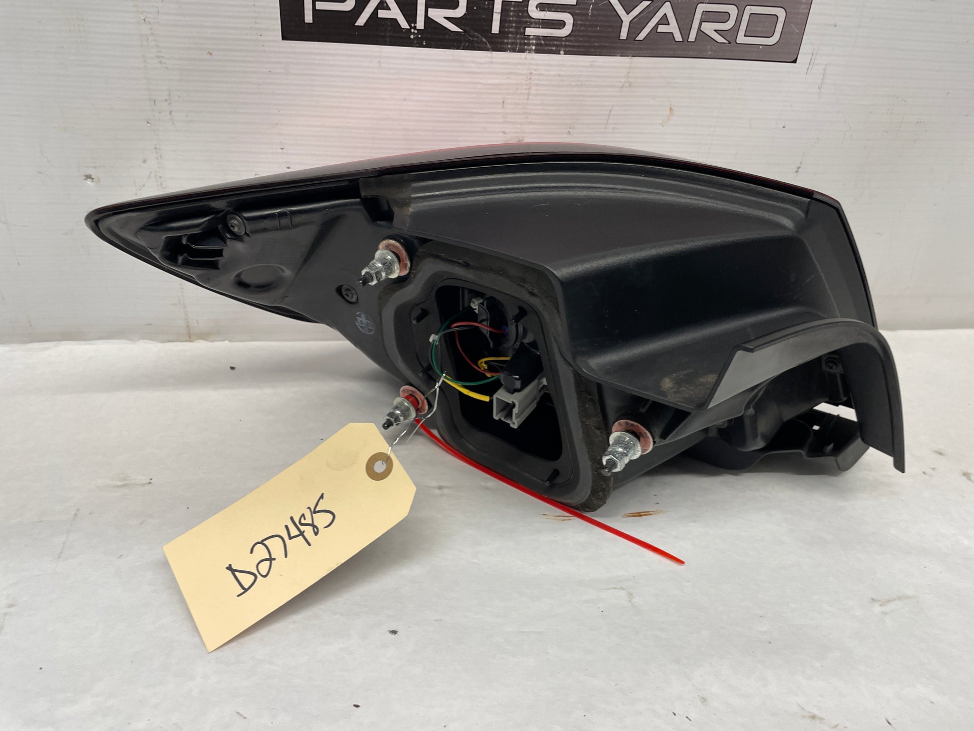 2014 Chevy SS Sedan RH Passenger Outer Tail Light Taillight Stop Lamp OEM - Day's Parts Yard