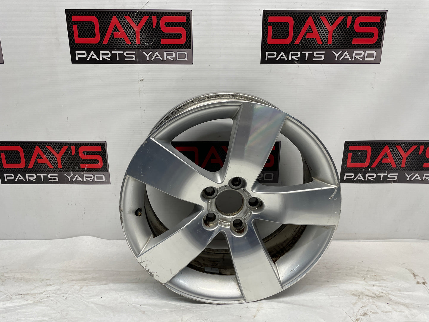 2009 Pontiac G8 GT Factory OEM 19X8 Wheel - Day's Parts Yard