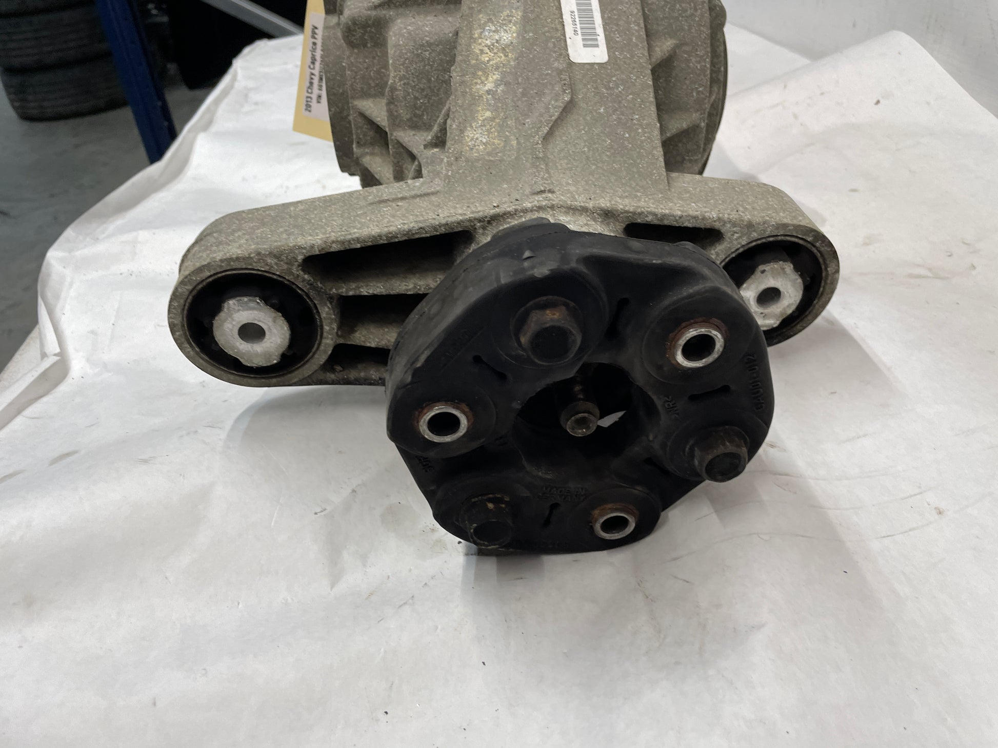 2013 Chevy Caprice PPV Rear End Rearend Carrier Differential 2.92 LSD OEM - Day's Parts Yard