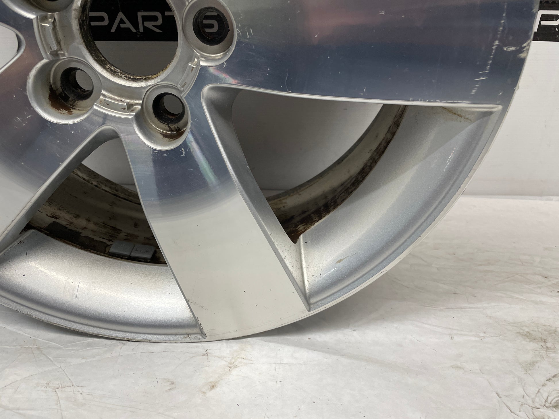 2009 Pontiac G8 GT Factory OEM 19X8 Wheel - Day's Parts Yard