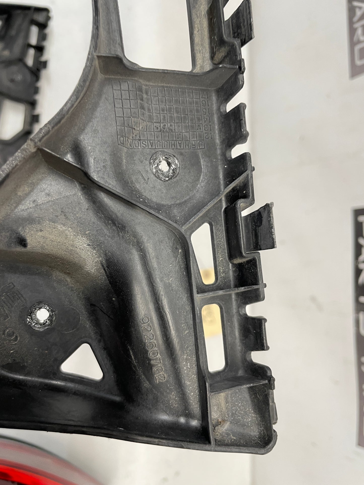 2014 Chevy SS Sedan RH & LH Rear Bumper Brackets Guides OEM - Day's Parts Yard