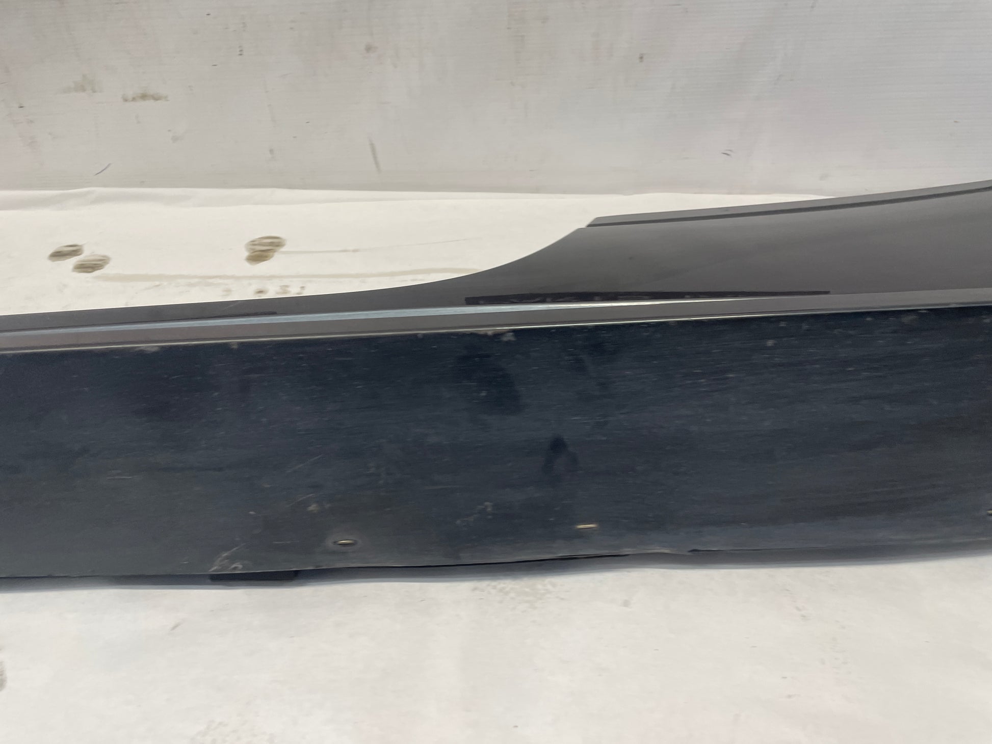 2011 Cadillac CTS-V LH Driver Rocker Molding Side Skirt OEM - Day's Parts Yard