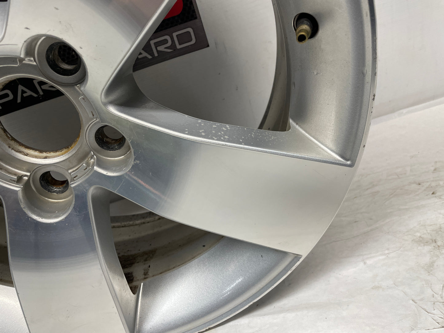 2009 Pontiac G8 GT Factory OEM 19X8 Wheel - Day's Parts Yard