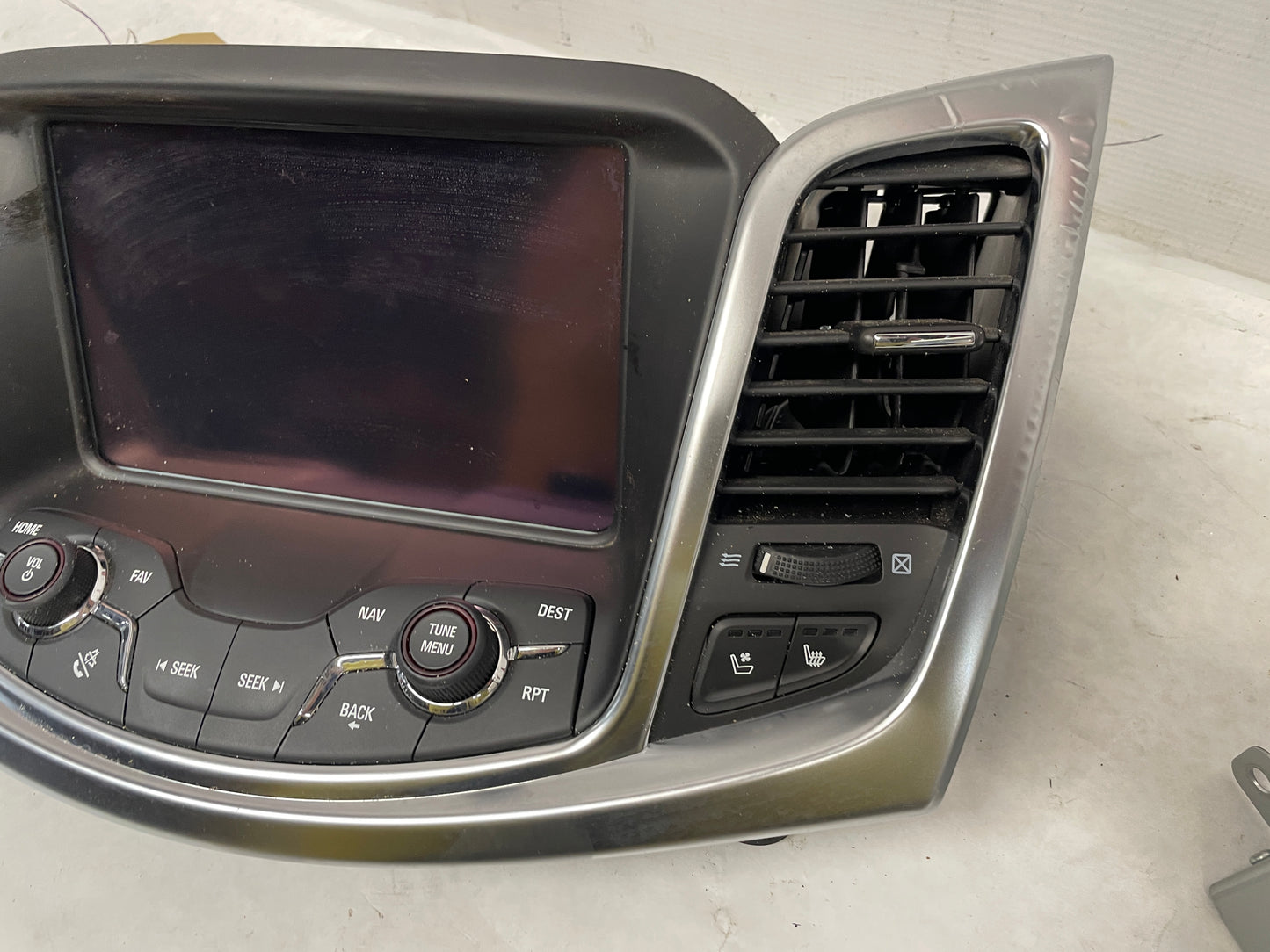 2017 Chevy SS Sedan Navigation Display Radio CD Player Face Plate Screen Receiver OEM