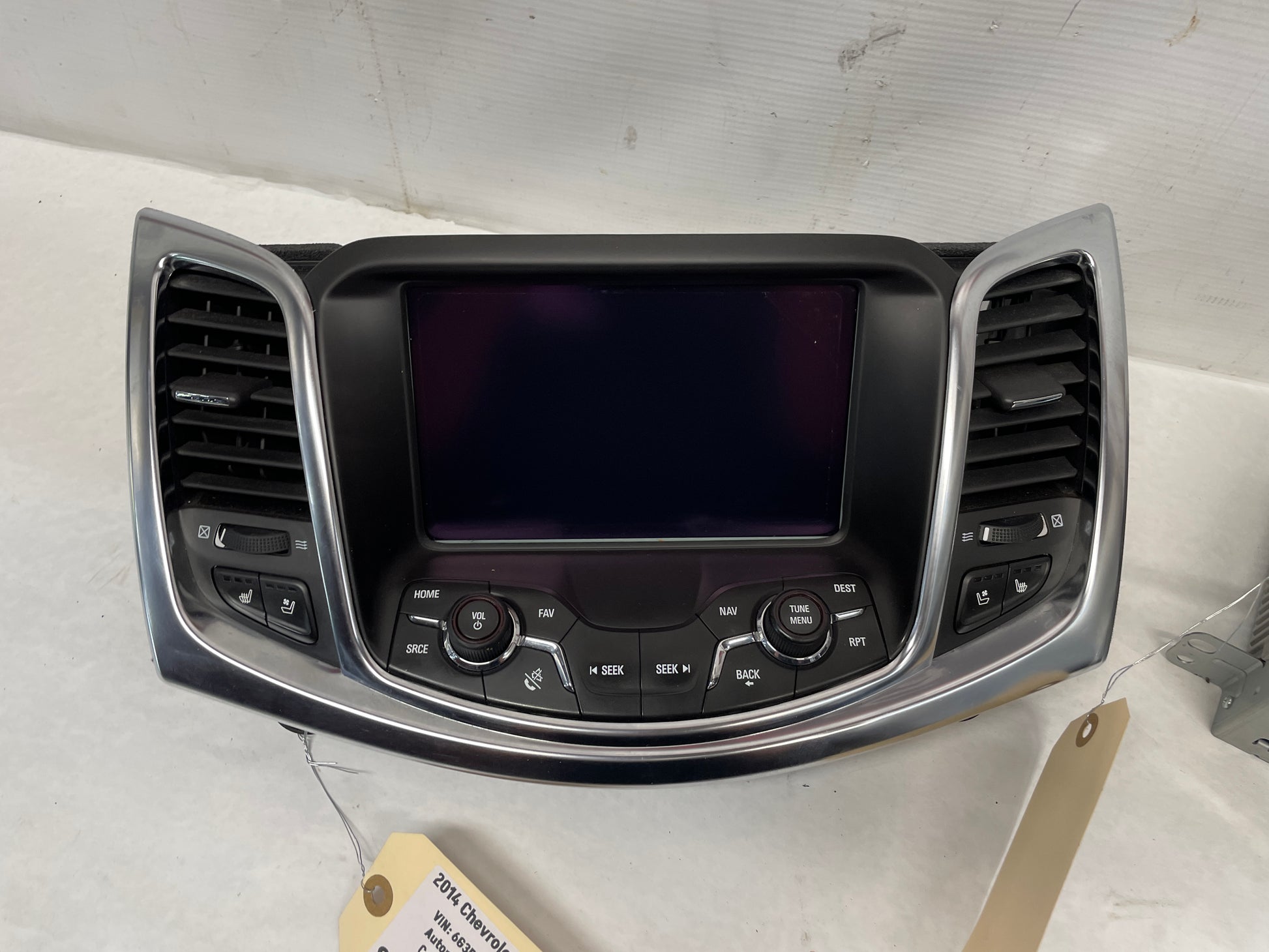 2014 Chevy SS Sedan Navigation Display Radio CD Player Face Plate Screen System Receiver OEM - Day's Parts Yard