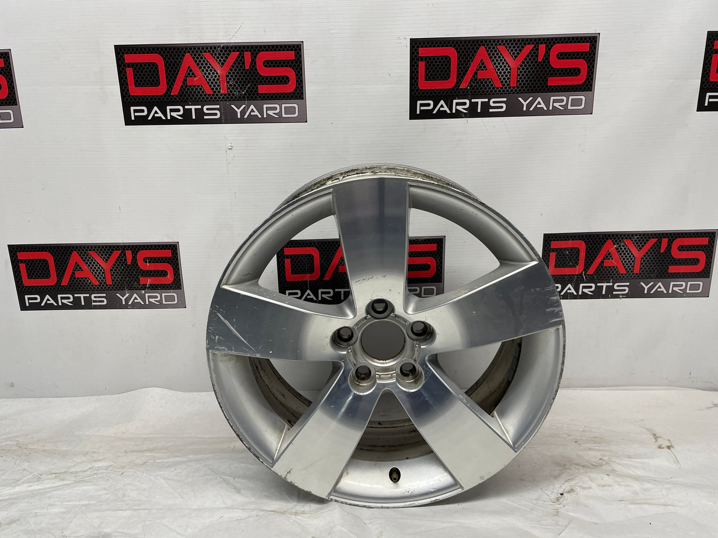 2009 Pontiac G8 GT Factory OEM 19X8 Wheel - Day's Parts Yard