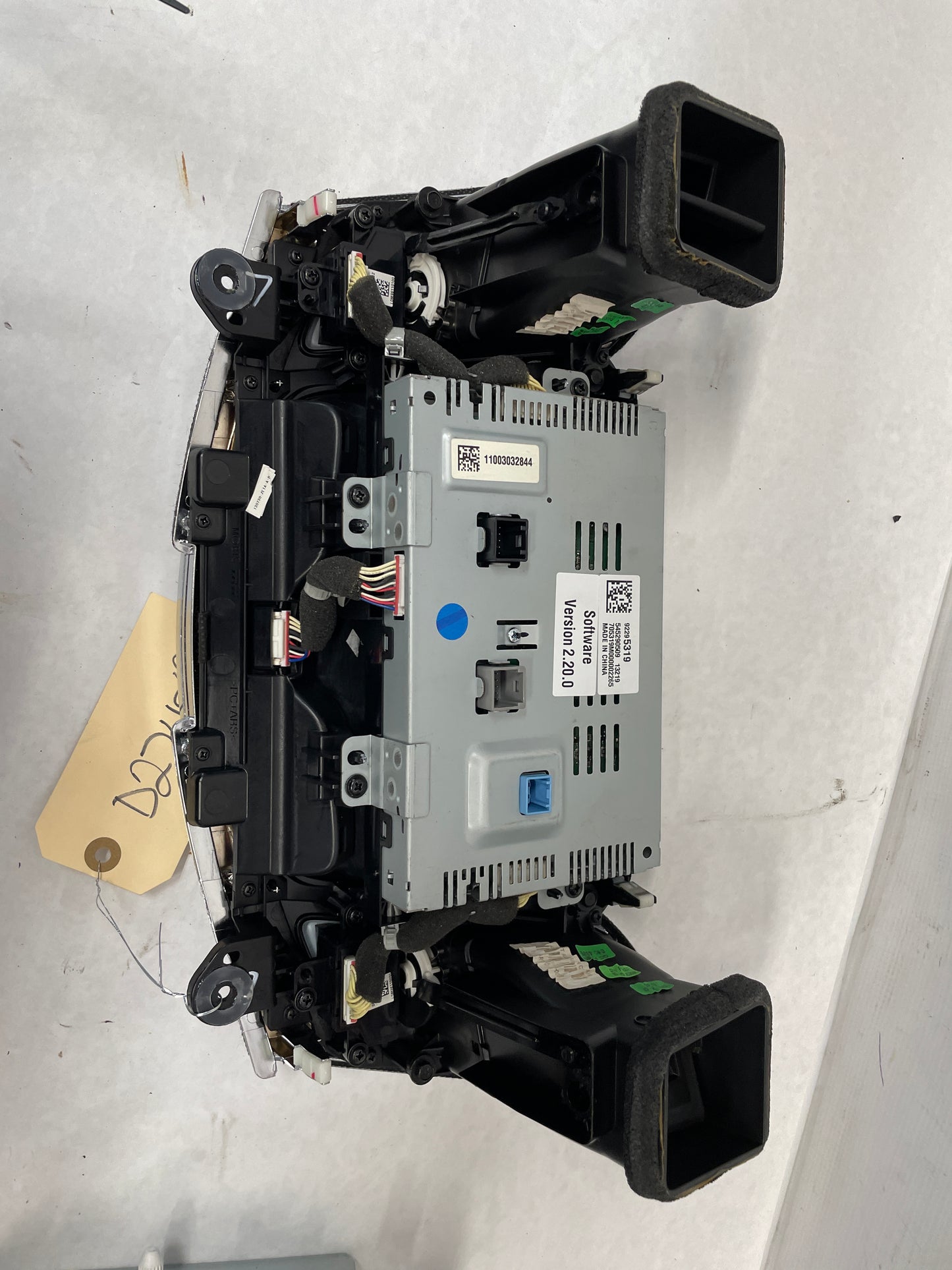 2014 Chevy SS Sedan Navigation Display Radio CD Player Face Plate Screen System Receiver OEM - Day's Parts Yard