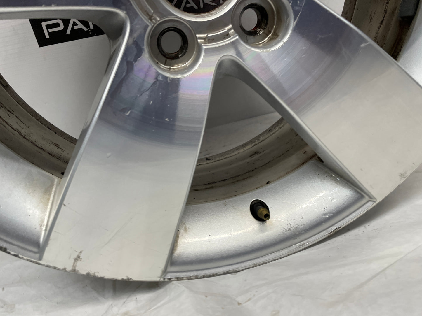 2009 Pontiac G8 GT Factory OEM 19X8 Wheel - Day's Parts Yard